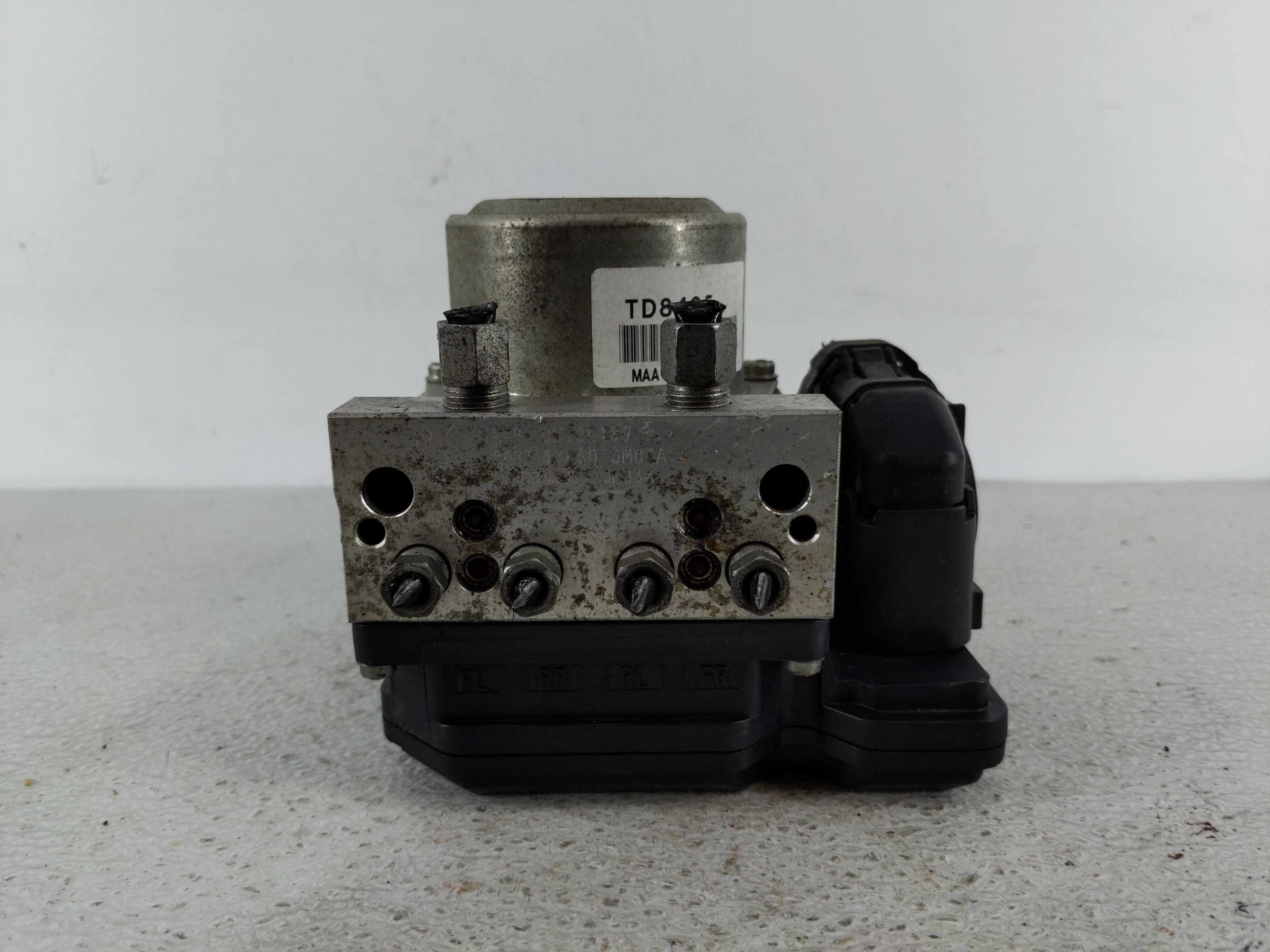 Picture of 2011-2011 Nissan Rogue Abs Pump Control Module 1128559