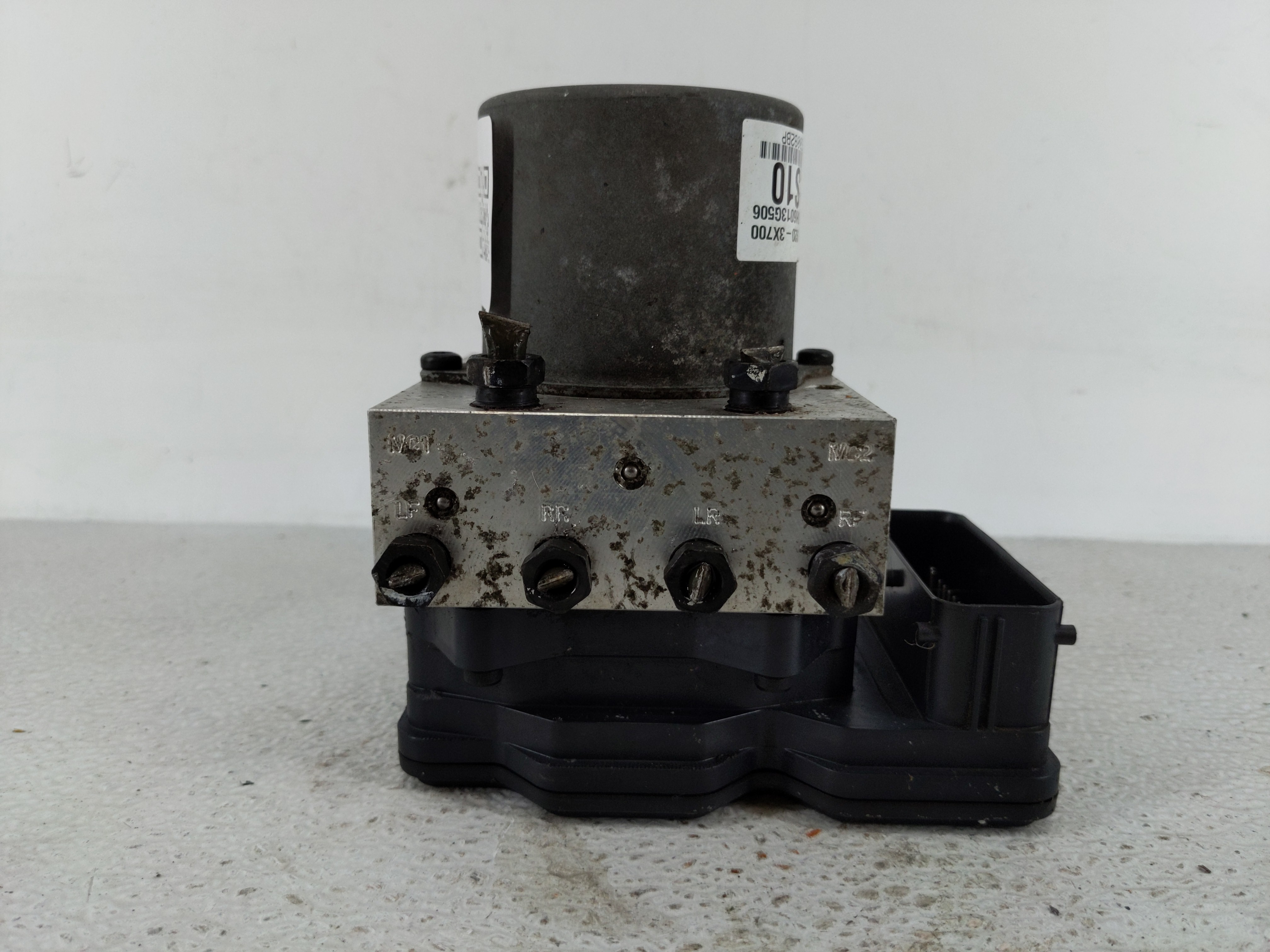 Picture of 2011-2013 Hyundai Elantra Abs Pump Control Module 1128563