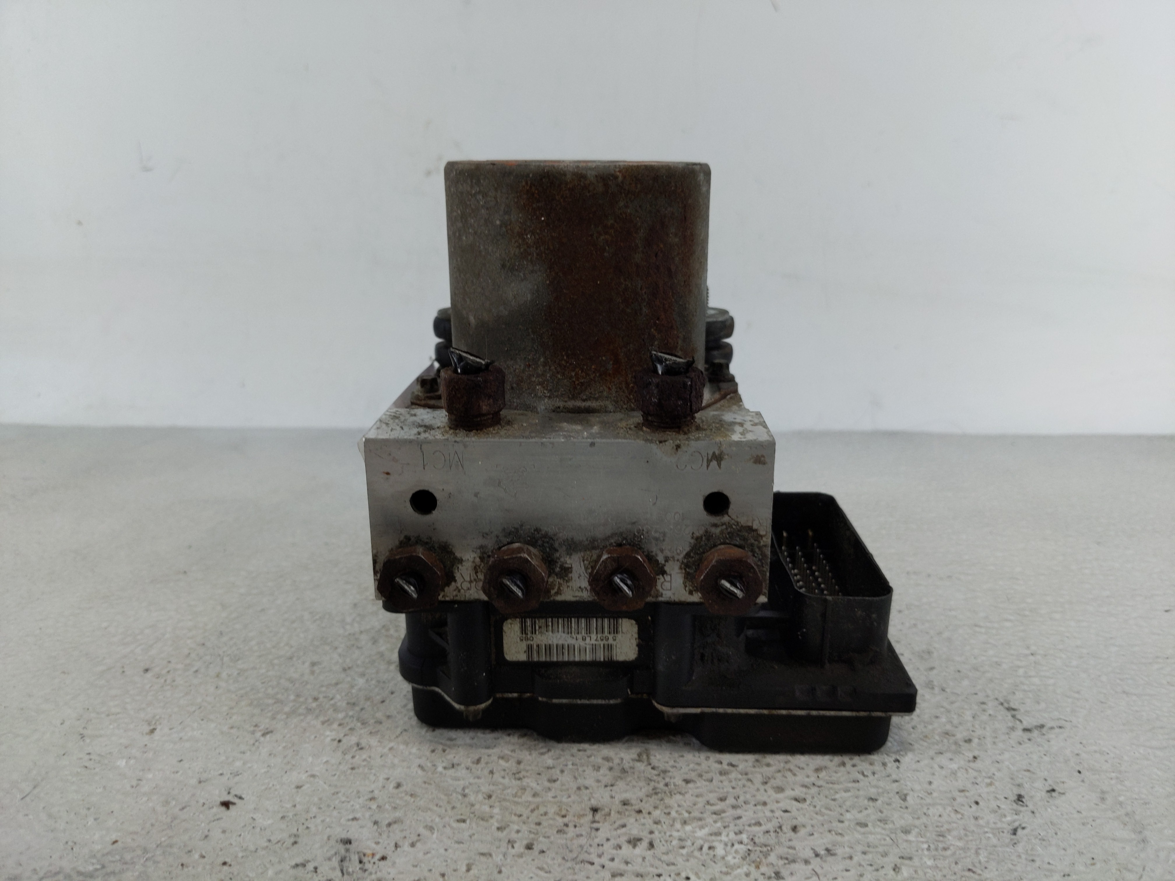 Picture of 2009-2011 Buick Enclave Abs Pump Control Module 1128566