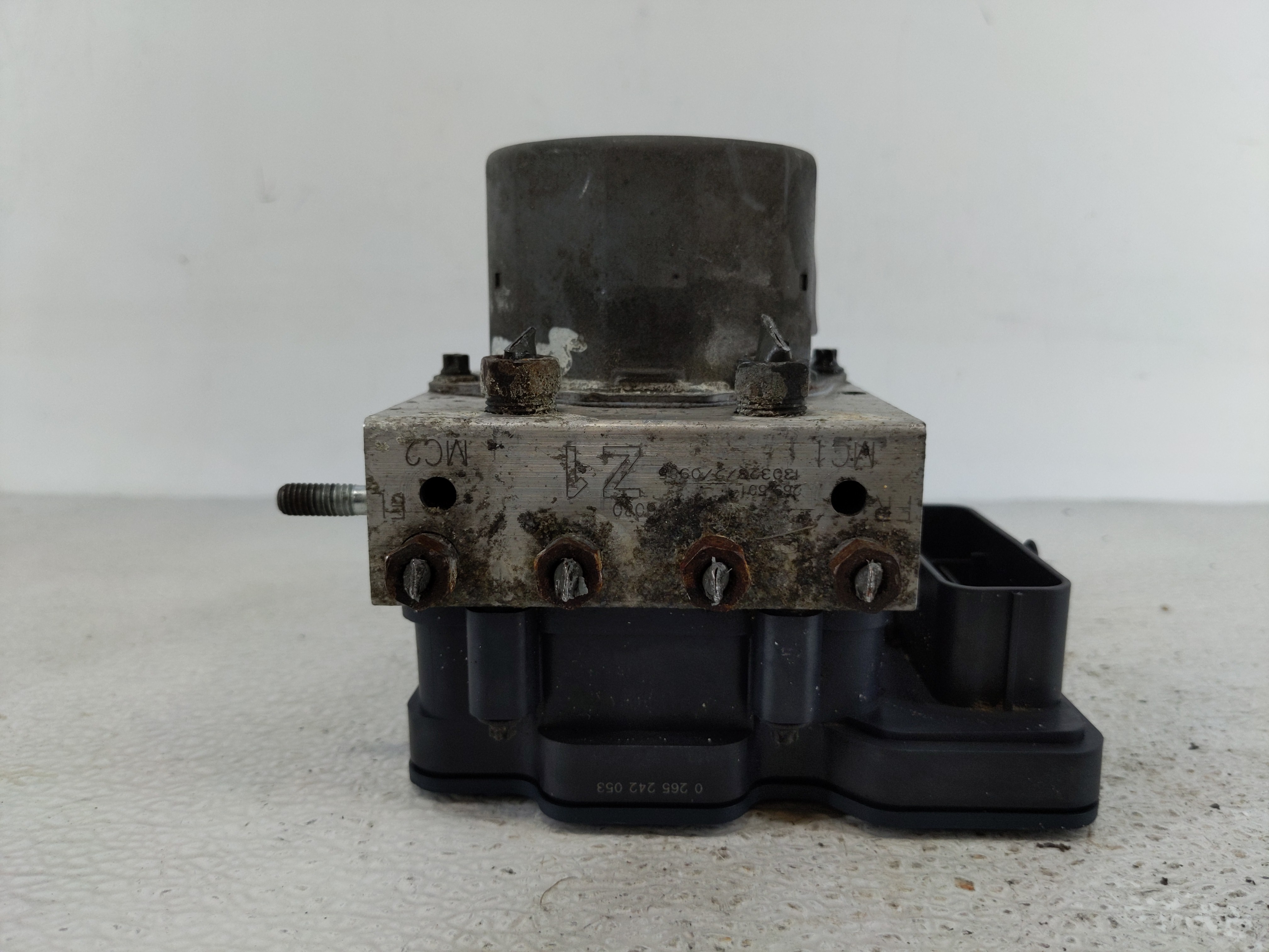 2013-2014 Toyota Camry Abs Pump Control Module 1128805 - Oemusedautoparts1.com
