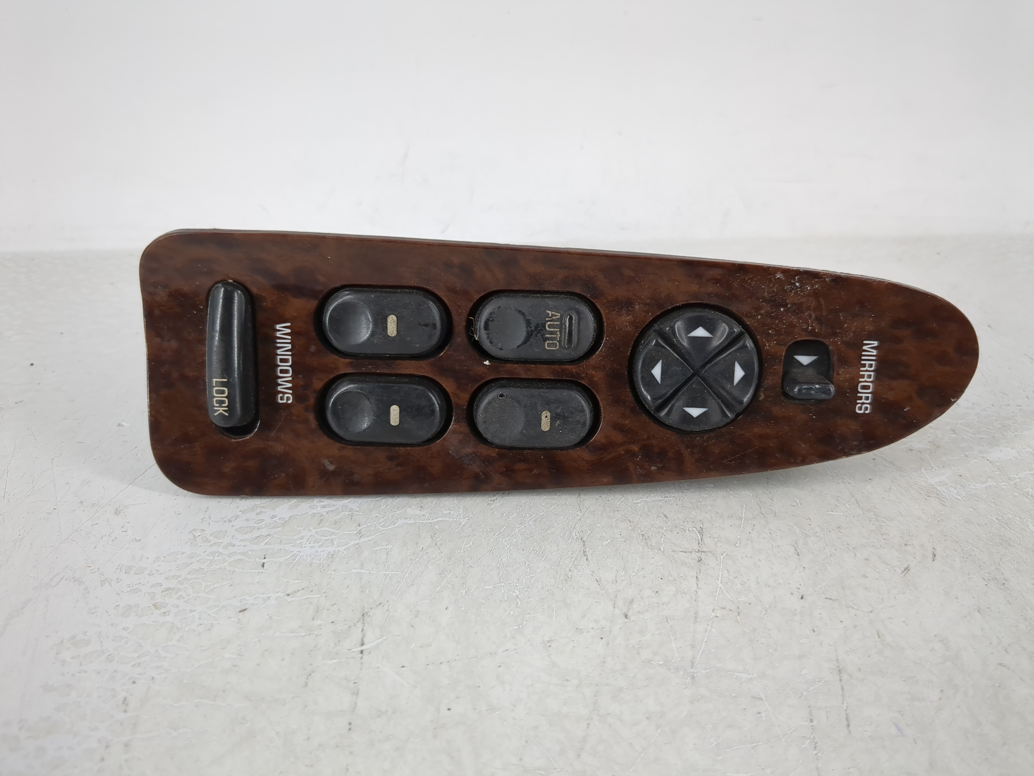 Picture of 1997-2004 Buick Regal Driver Left Door Master Power Window Switch 1128810