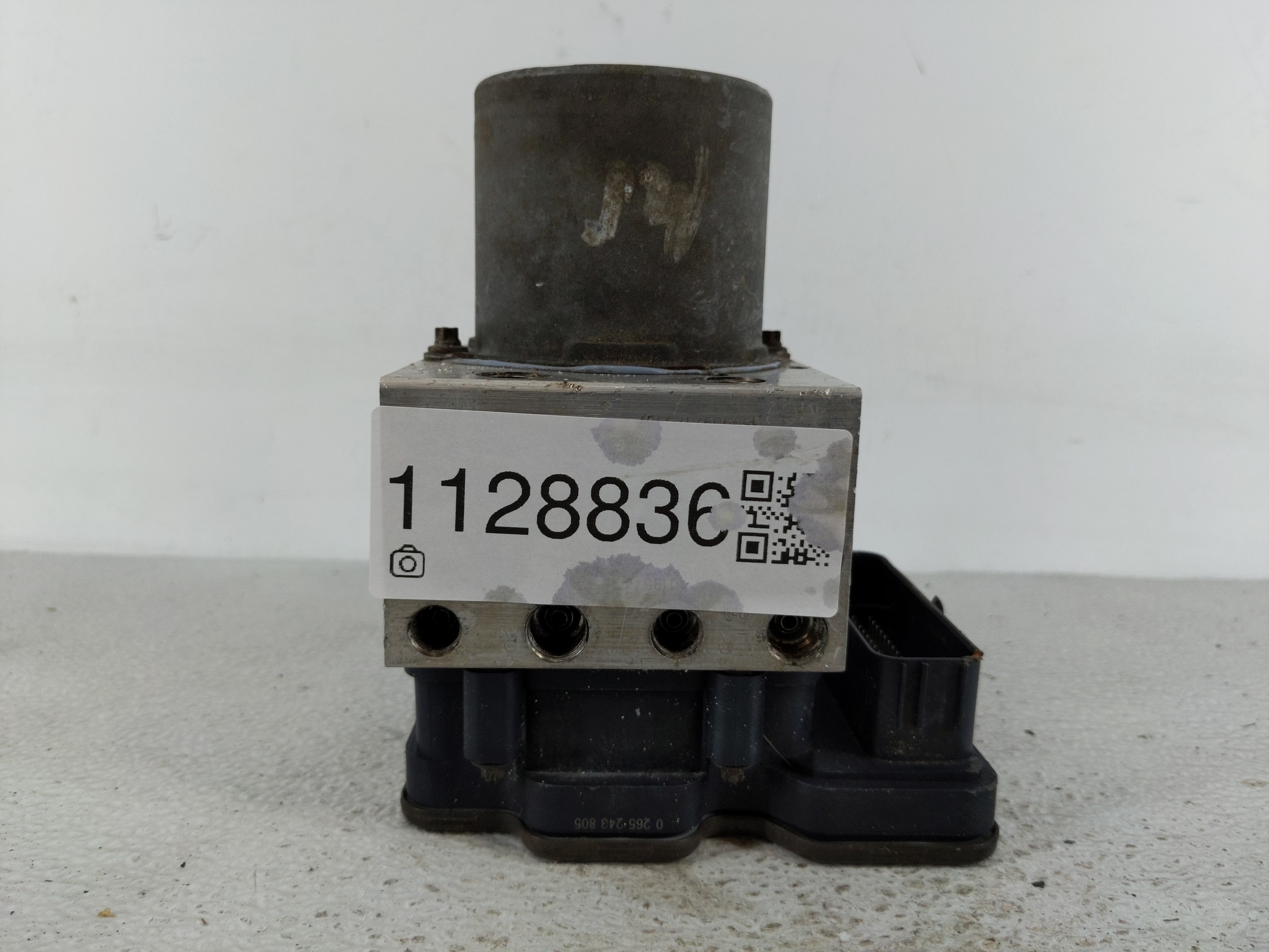Picture of 2016-2017 Chevrolet Volt Abs Pump Control Module 1128836