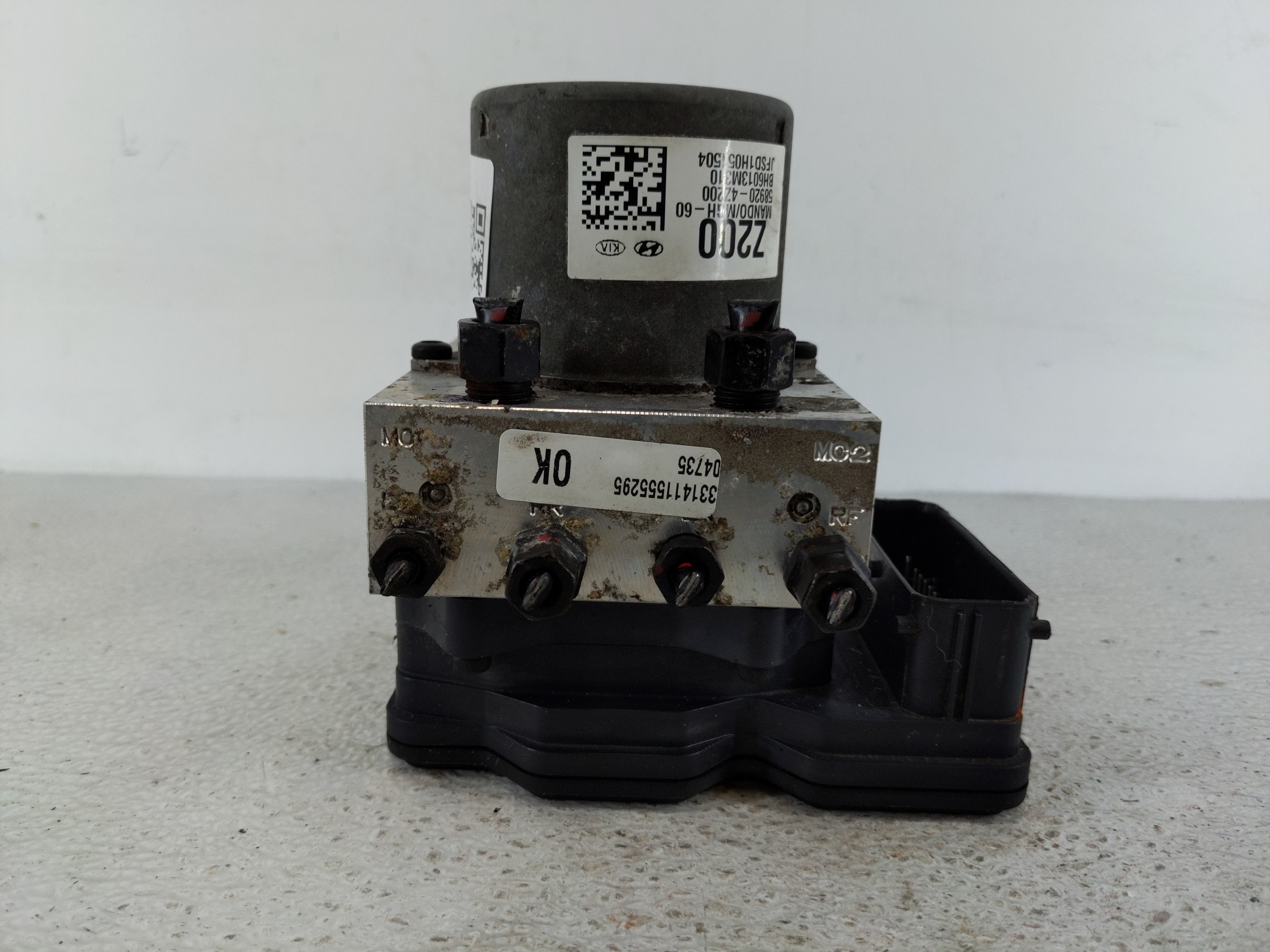 2014-2016 Hyundai Santa Fe Abs Pump Control Module 1128855 - Oemusedautoparts1.com