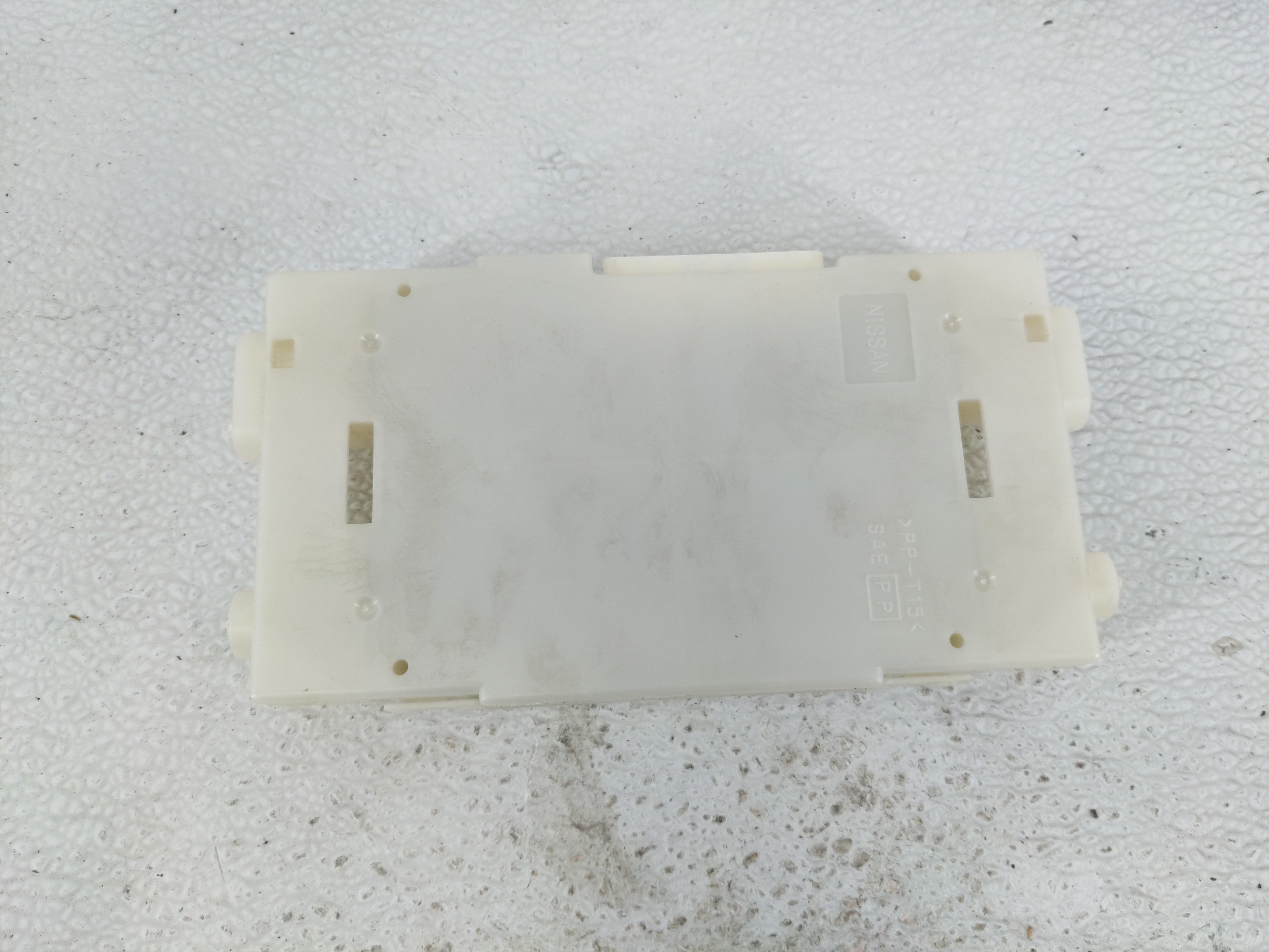 2018-2018 Nissan Altima Temperature Control Module 27760 9hu0a 1128872 - Oemusedautoparts1.com