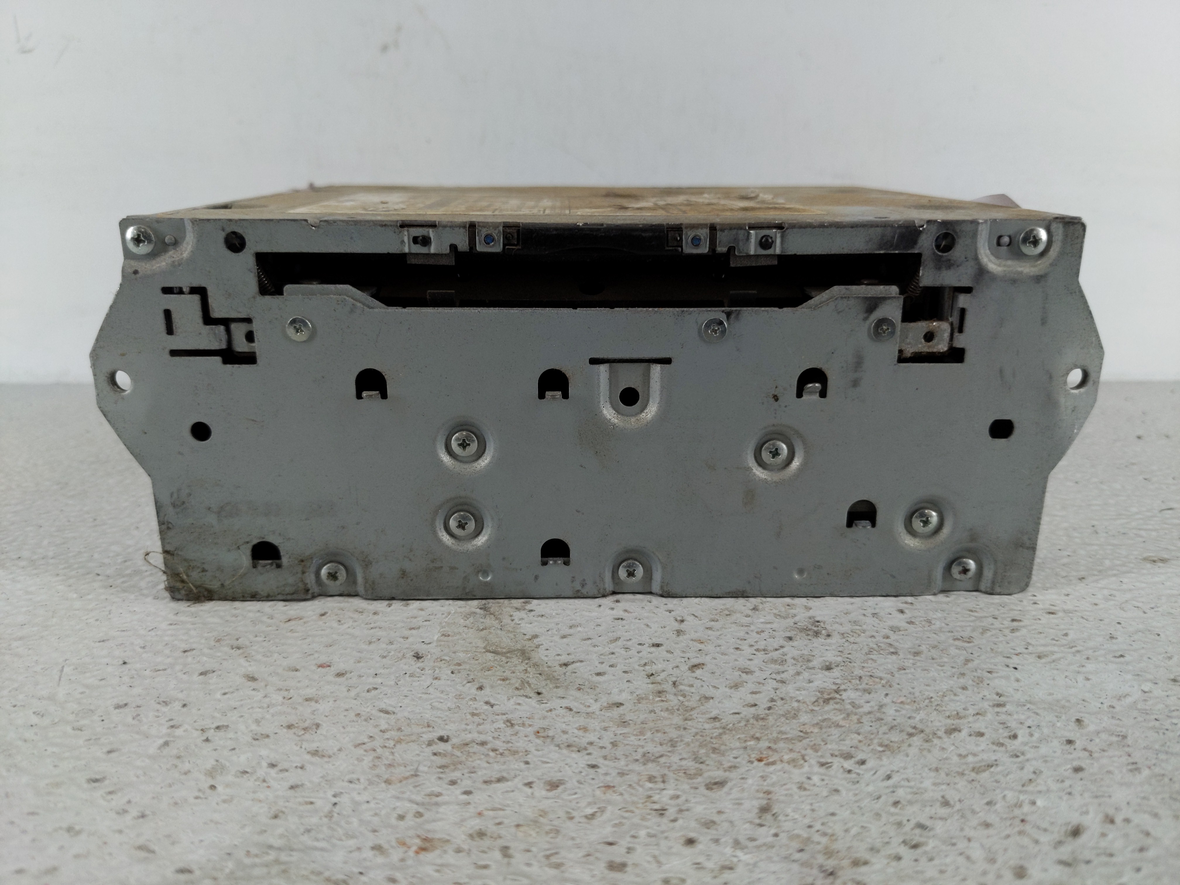 2017-2020 Nissan Pathfinder Am Fm Cd Player Radio Receiver 1128873 - Oemusedautoparts1.com