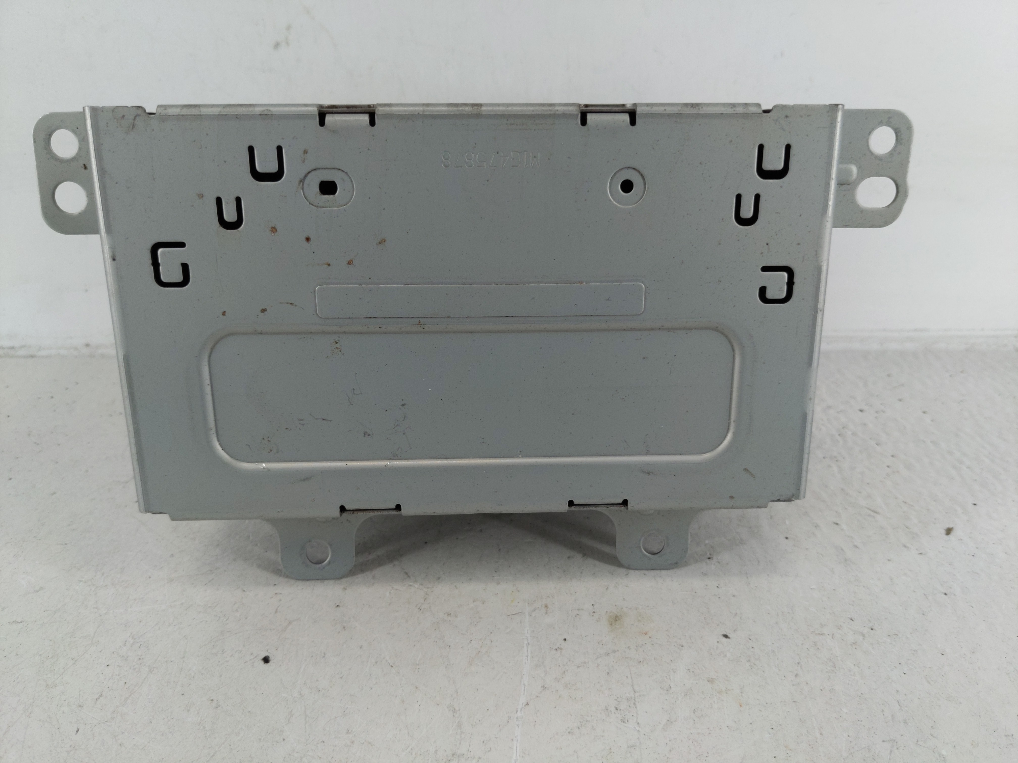 Picture of 2016-2016 Chevrolet Equinox Am Fm Cd Player Radio Receiver 1128884