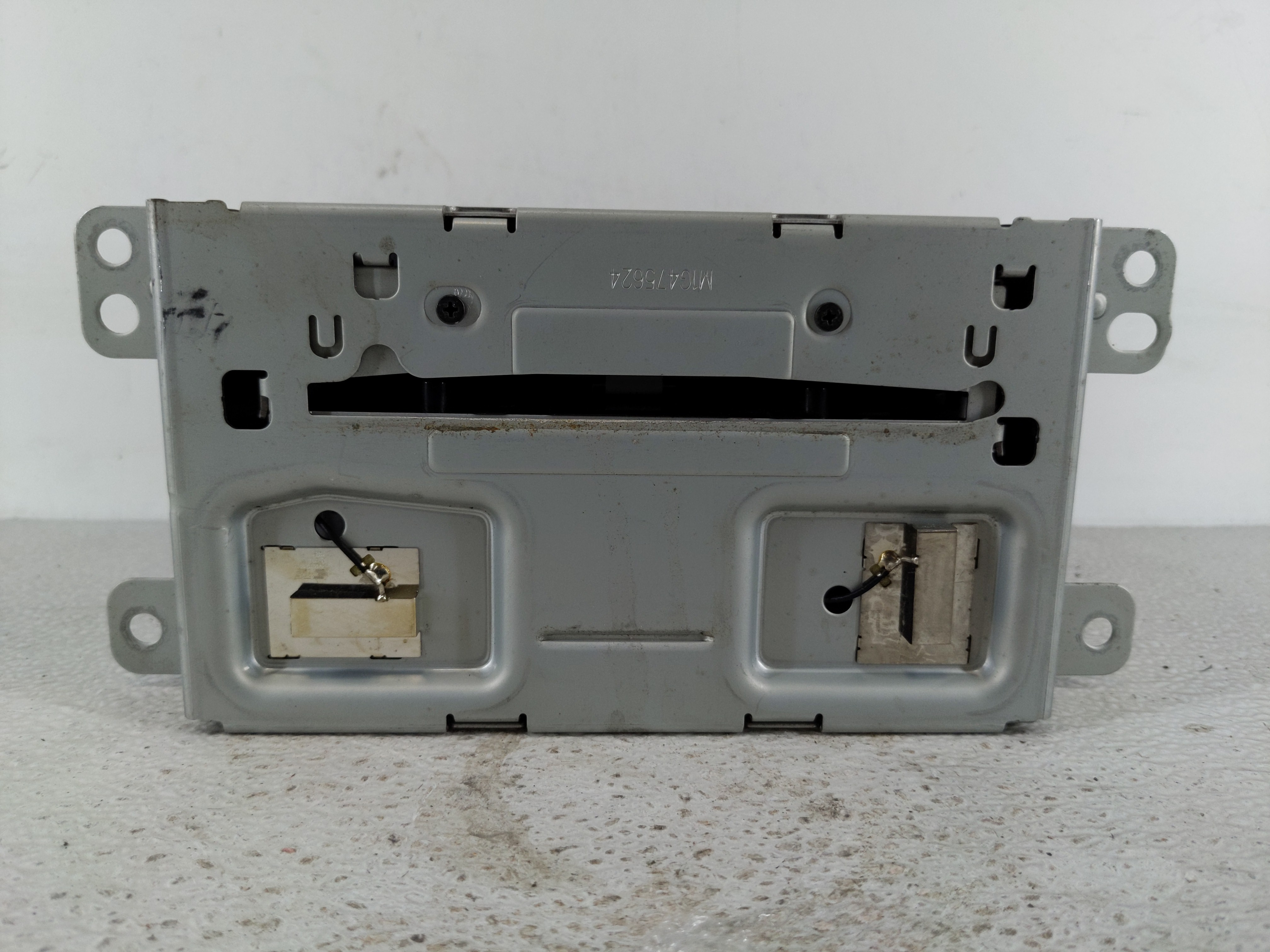 Picture of 2013-2013 Chevrolet Malibu Am Fm Cd Player Radio Receiver 1128906