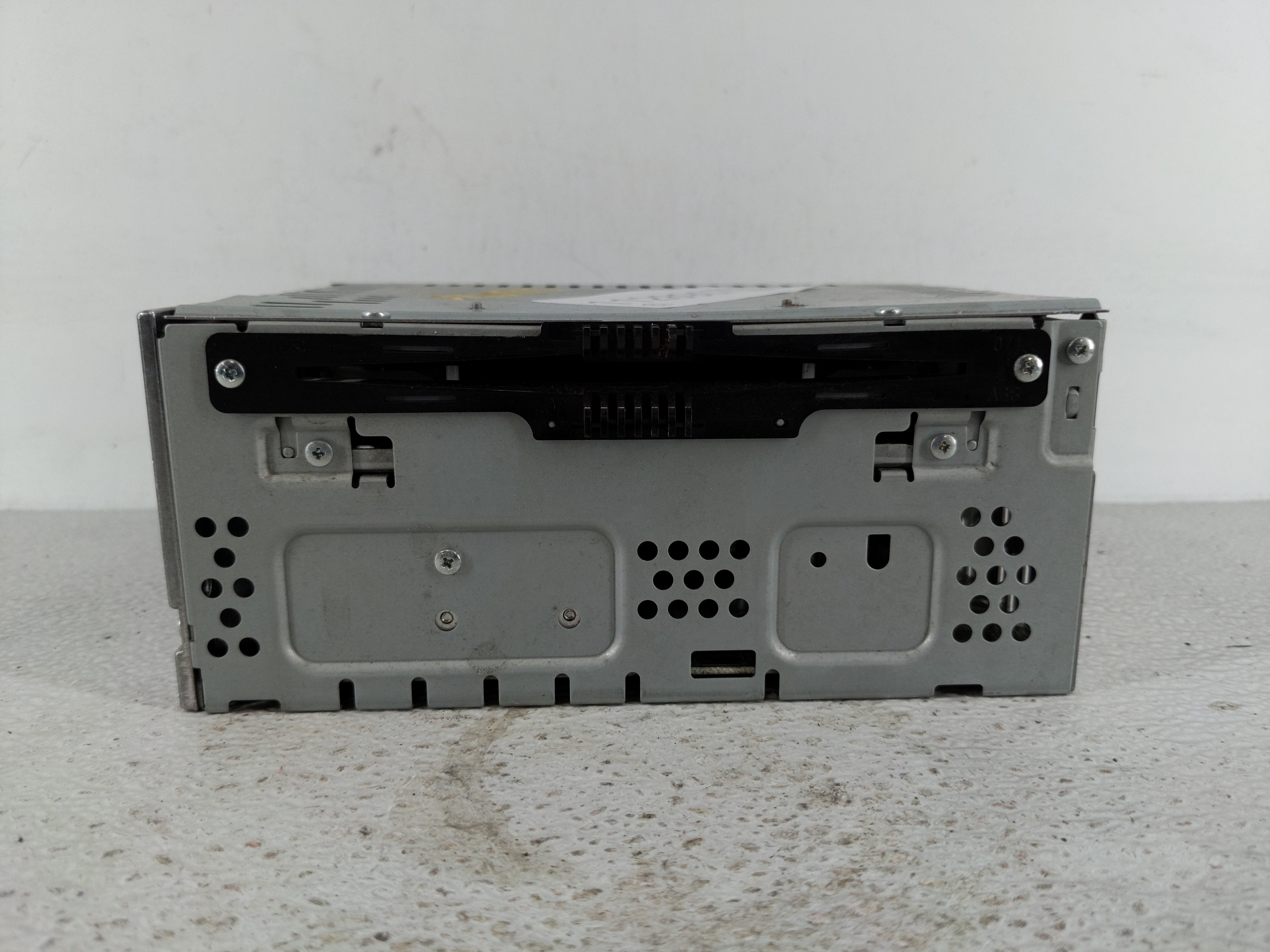2013-2015 Ford Fusion Am Fm Cd Player Radio Receiver 1128907 - Oemusedautoparts1.com