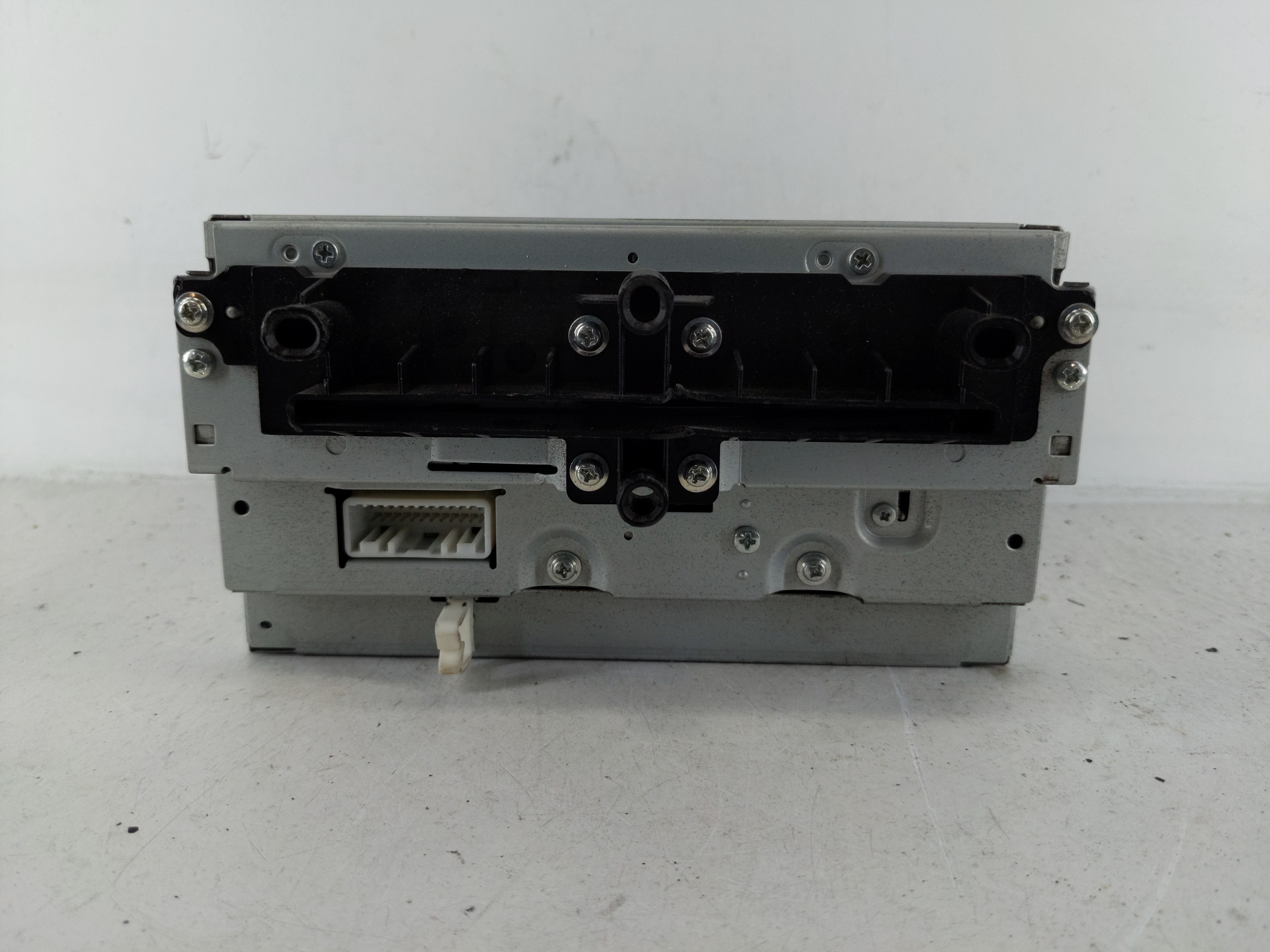 Picture of 2008-2009 Subaru Tribeca Am Fm Cd Player Radio Receiver 1129450