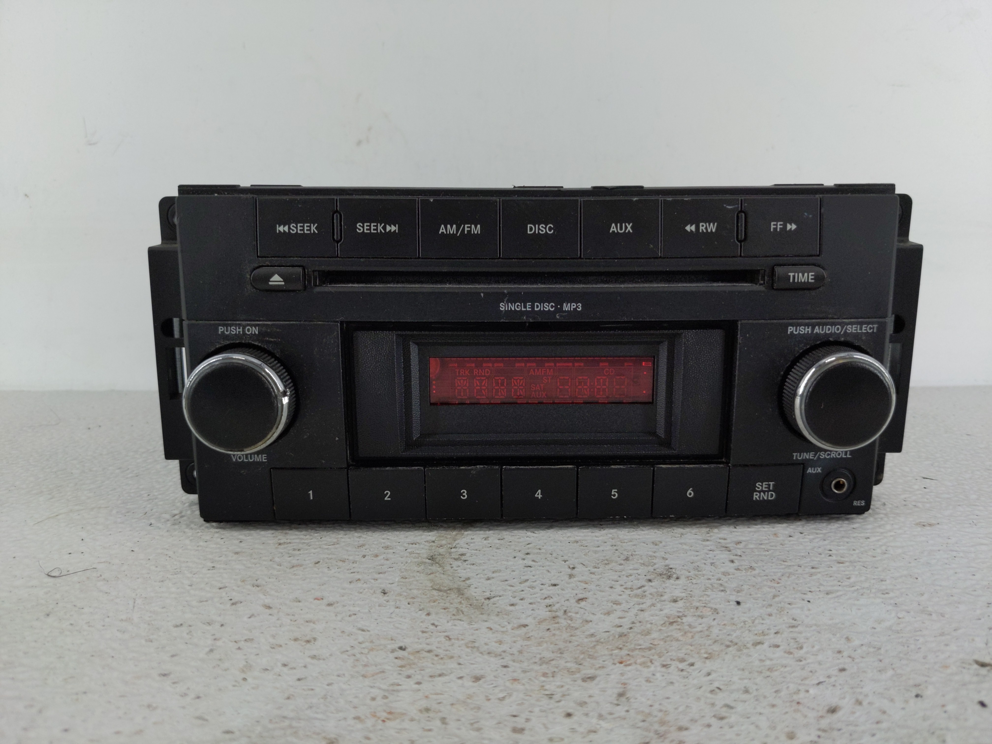 2009-2011 Volkswagen Routan Am Fm Cd Player Radio Receiver 1129453 - Oemusedautoparts1.com