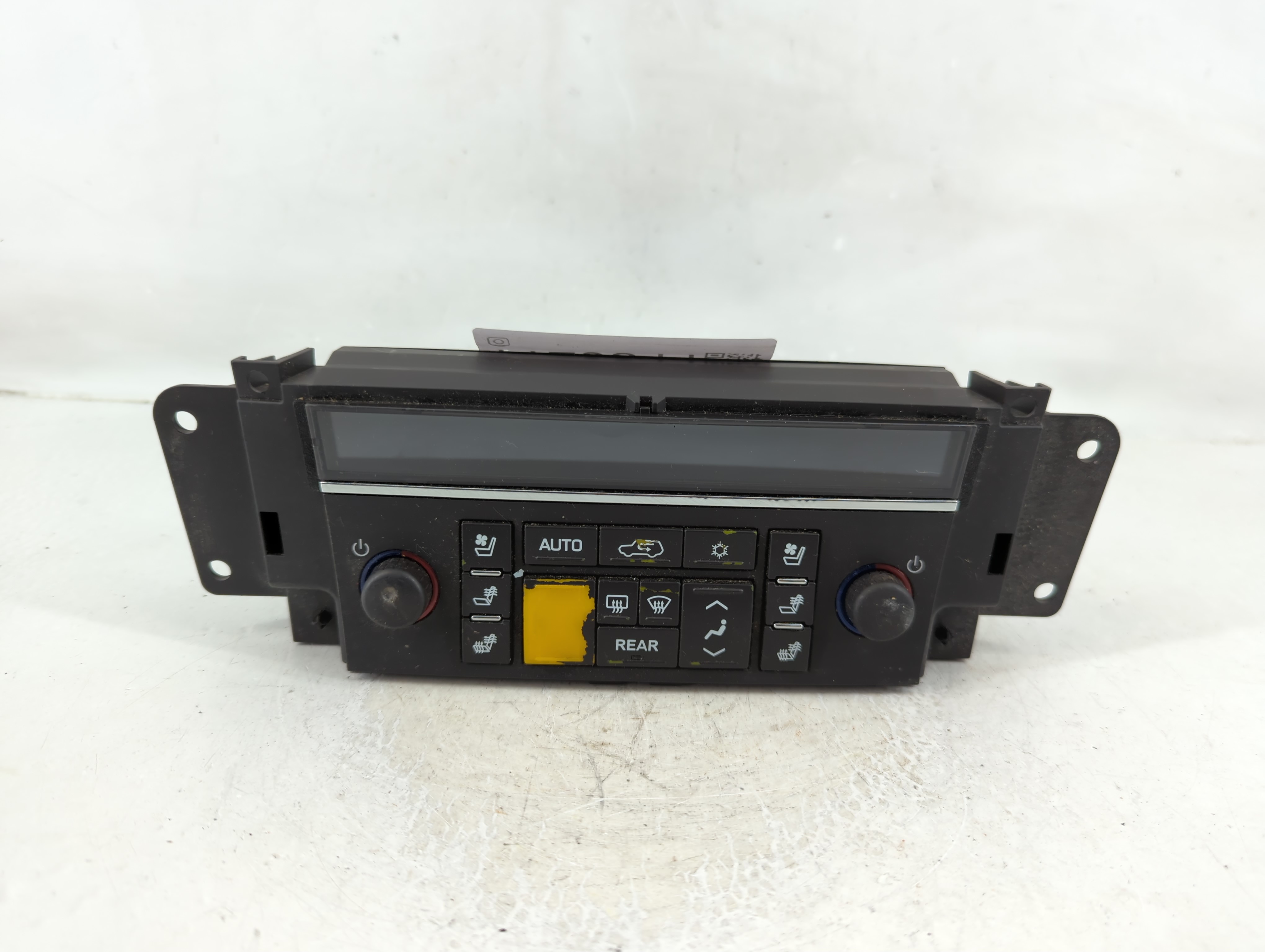 Picture of Cadillac Escalade Am Fm Cd Player Radio Receiver 1129544