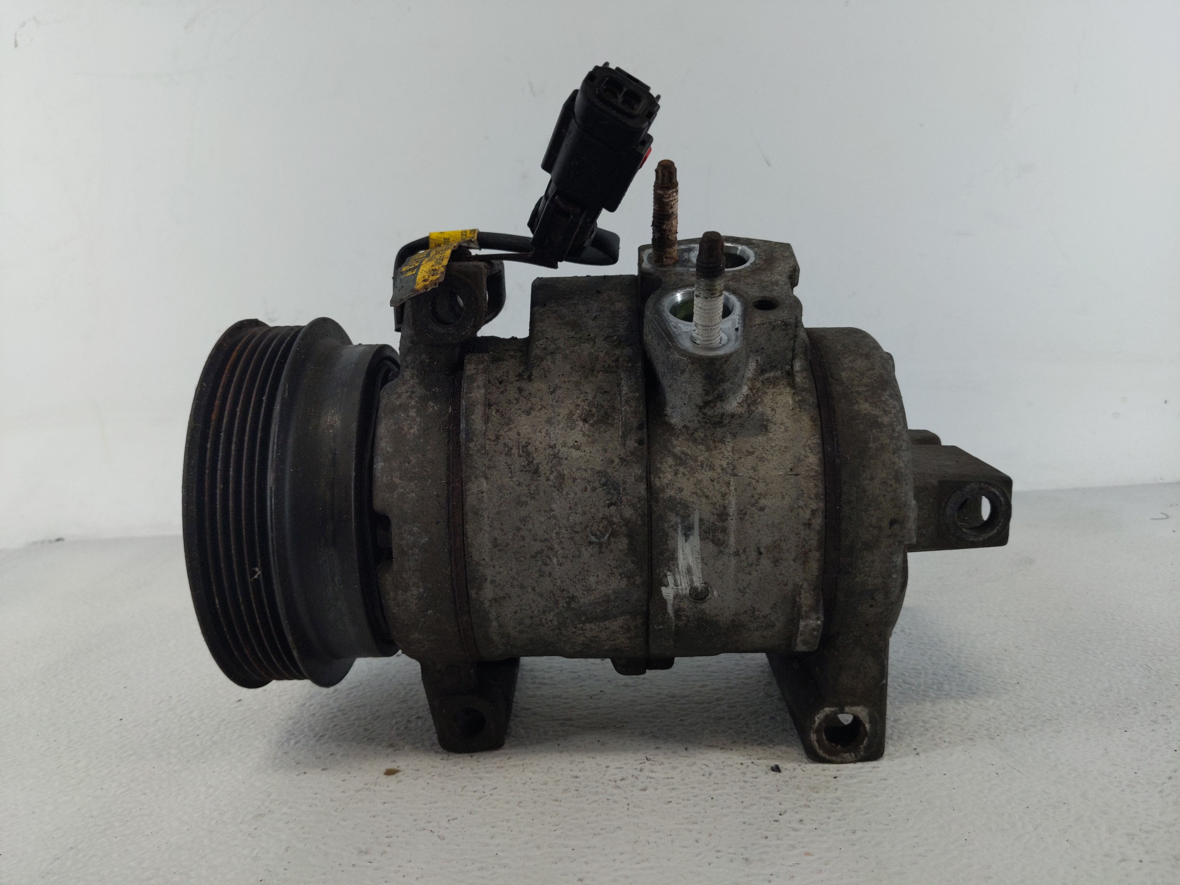 Picture of 2006-2010 Dodge Charger Air Conditioning A/c Ac Compressor Oem 1129560