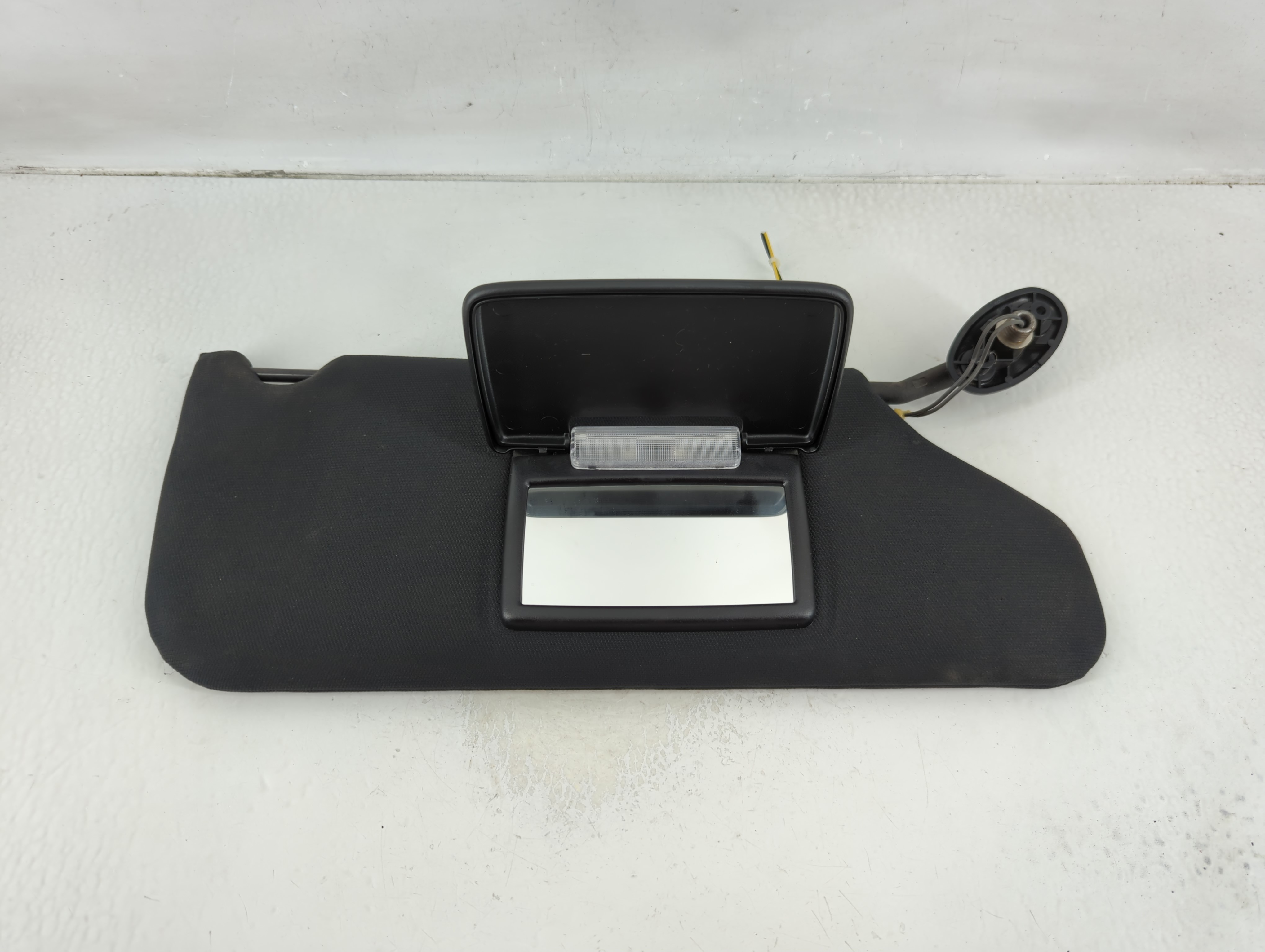 Picture of 2011-2014 Chrysler 200 Passenger Sun Visor Mirror Right Sunvisor Black 1129706