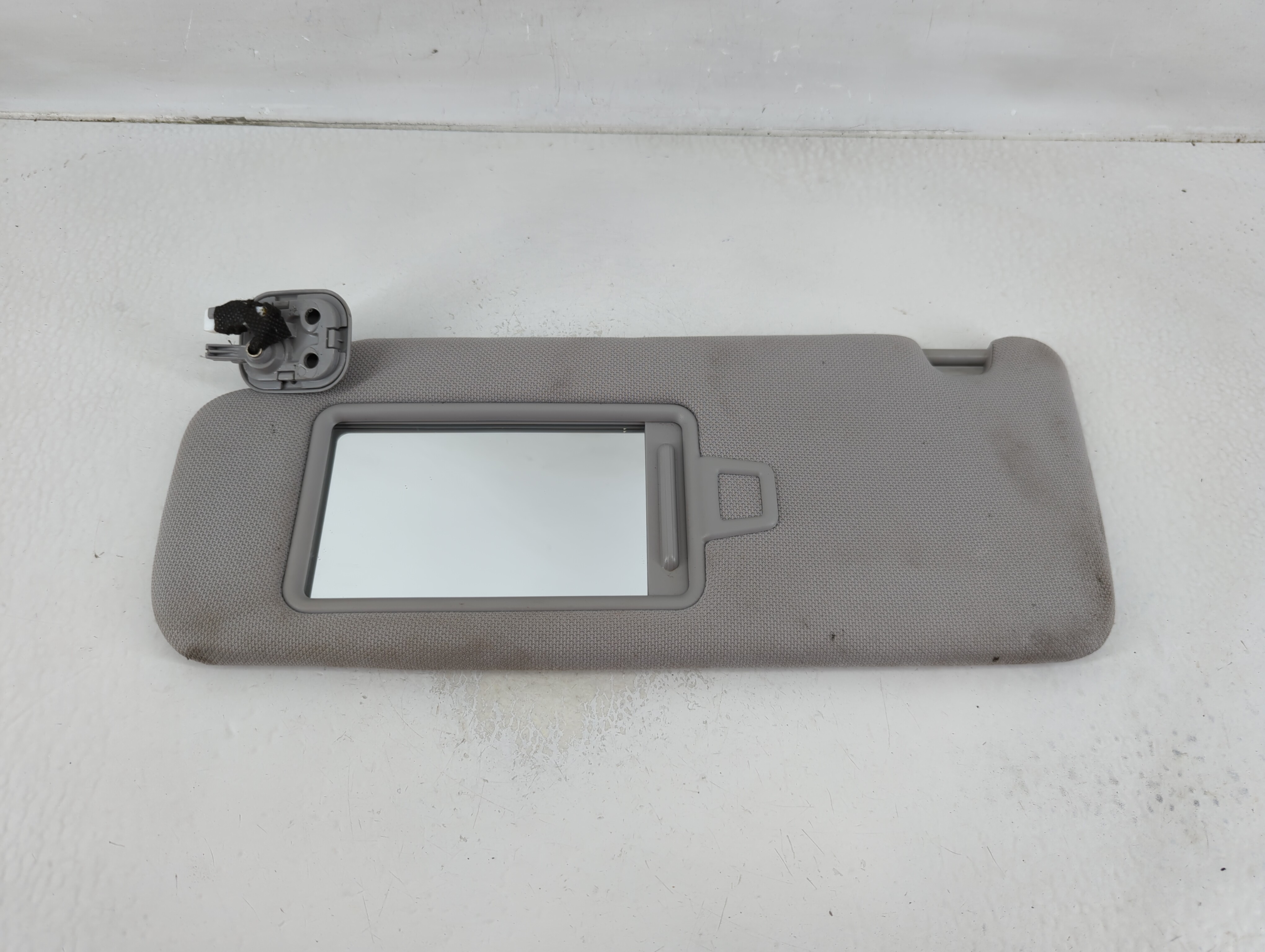 Picture of 2015-2019 Hyundai Sonata Driver Sun Visor Mirror Left Sunvisor 1129716