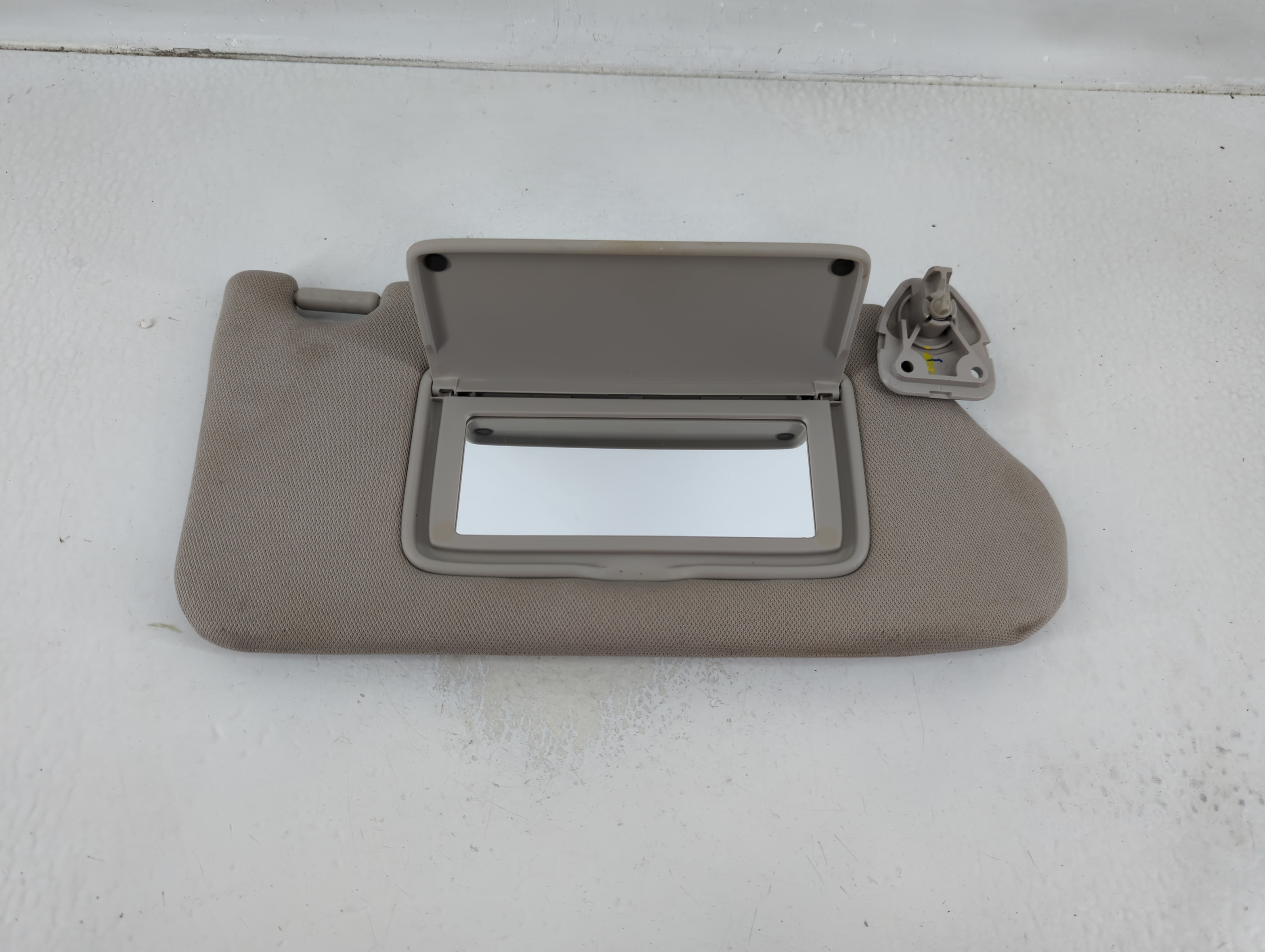2013-2017 Nissan Altima Passenger Sun Visor Mirror Right Sunvisor 1129719 - Oemusedautoparts1.com