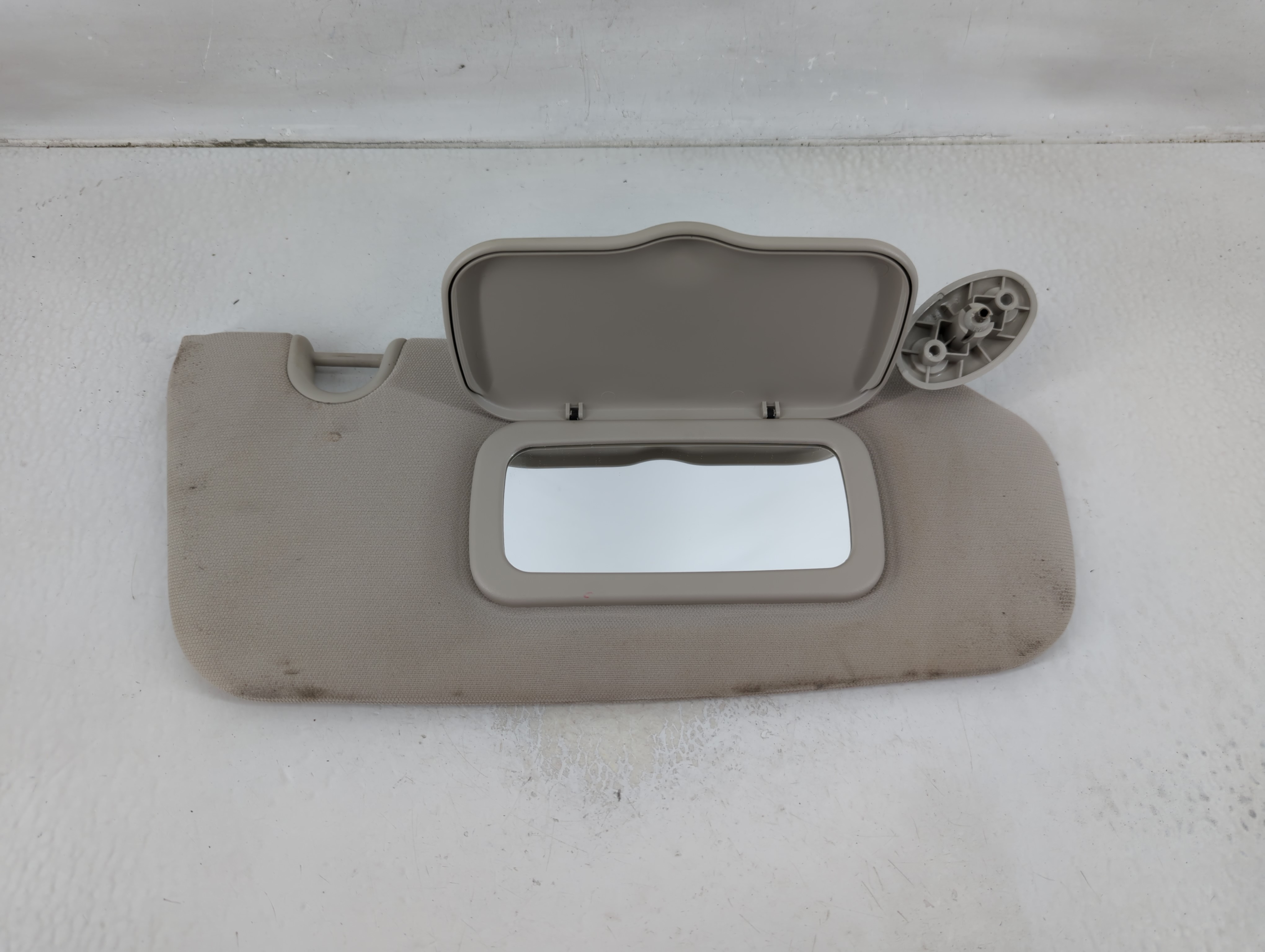 Picture of 2010-2017 Jeep Patriot Passenger Sun Visor Mirror Right Sunvisor Grey 1129799