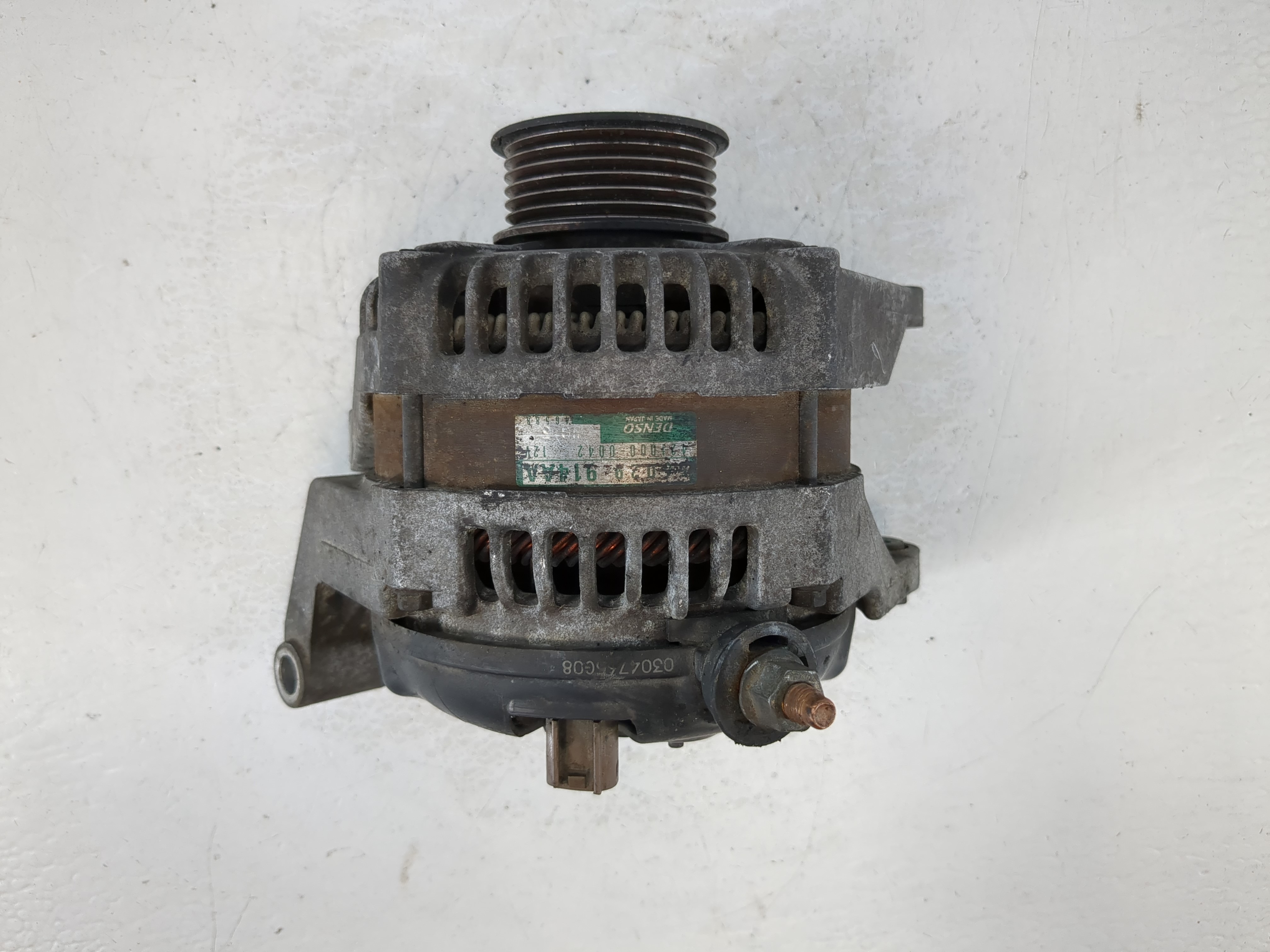 Picture of 2006 Jeep Commander Alternator Generator Charging Assembly Engine Oem 1129830