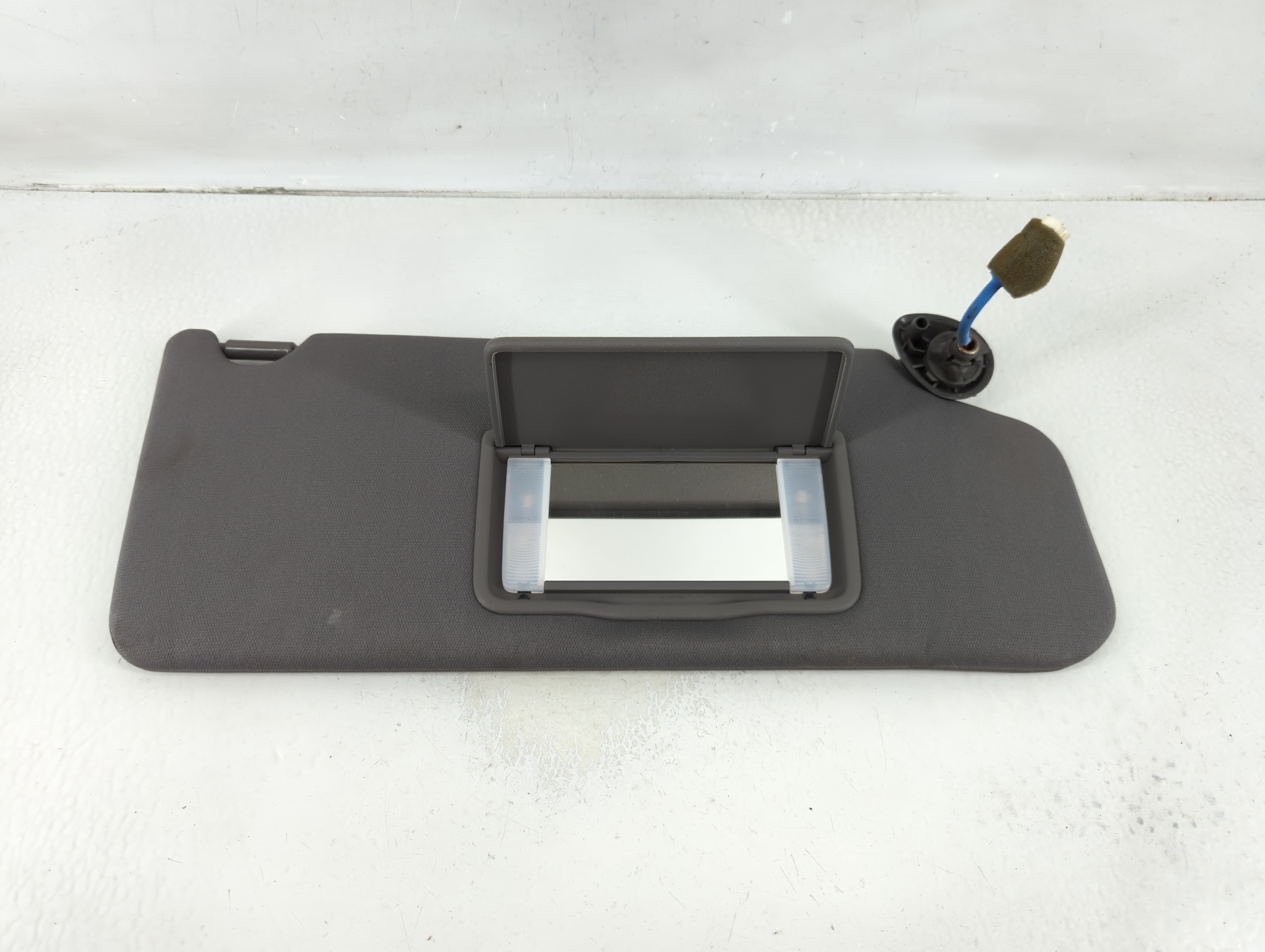 Picture of 2009-2015 Honda Pilot Passenger Sun Visor Mirror Right Sunvisor 1129836