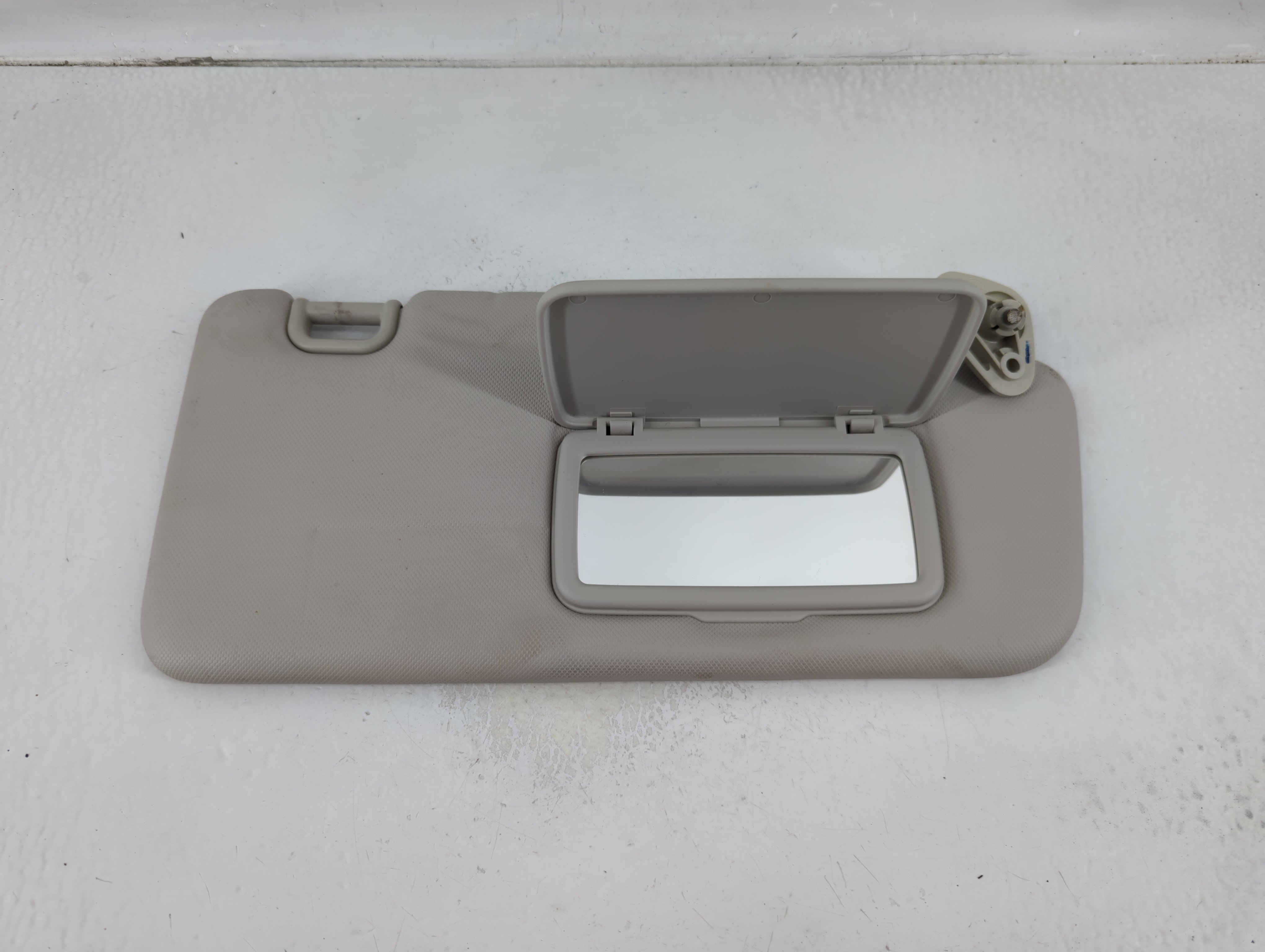 Picture of 2012-2014 Subaru Impreza Passenger Sun Visor Mirror Right Sunvisor 1129867