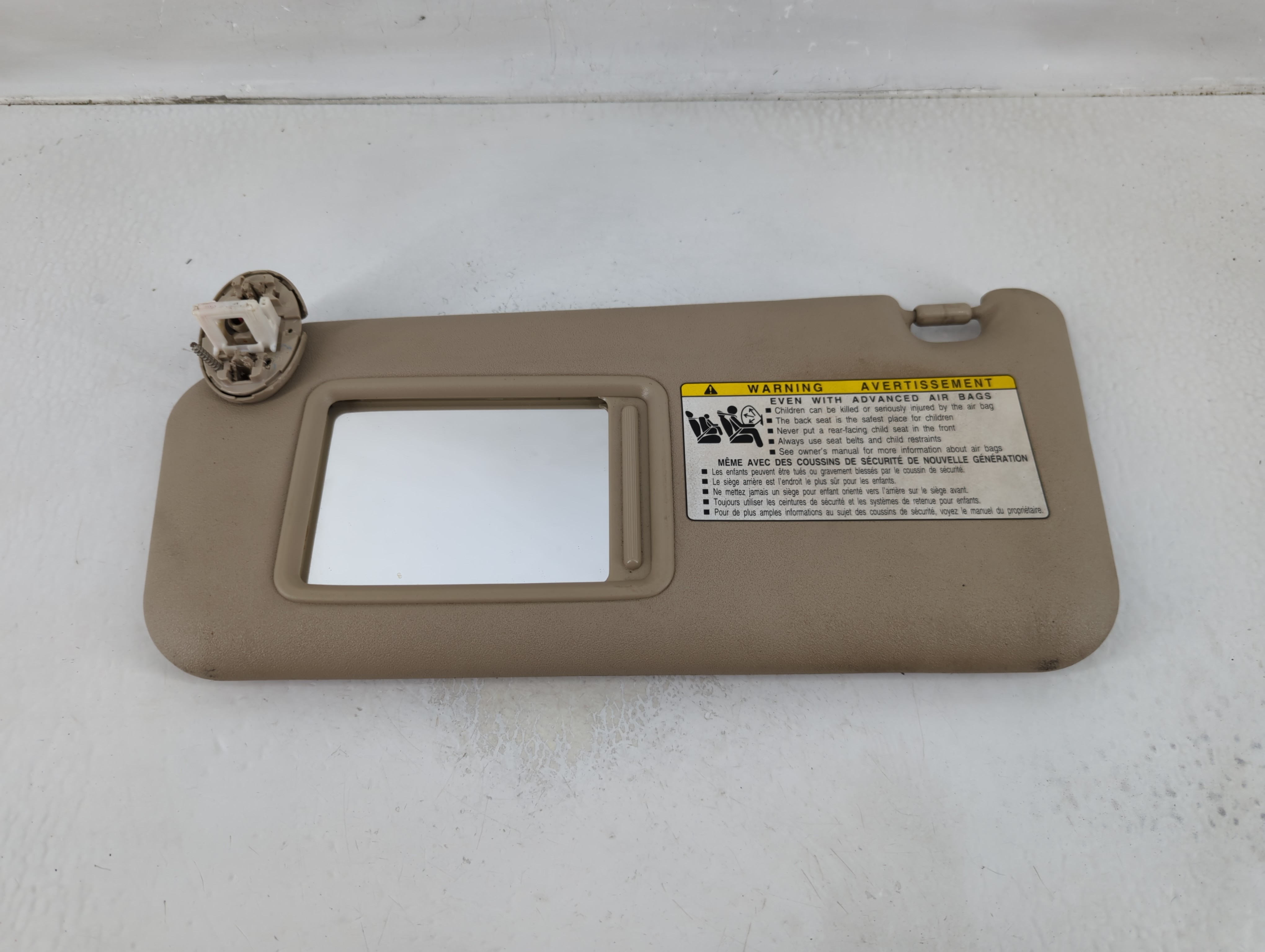 2006-2009 Toyota Rav4 Driver Sun Visor Mirror Left Sunvisor Tan 1129902 - Oemusedautoparts1.com