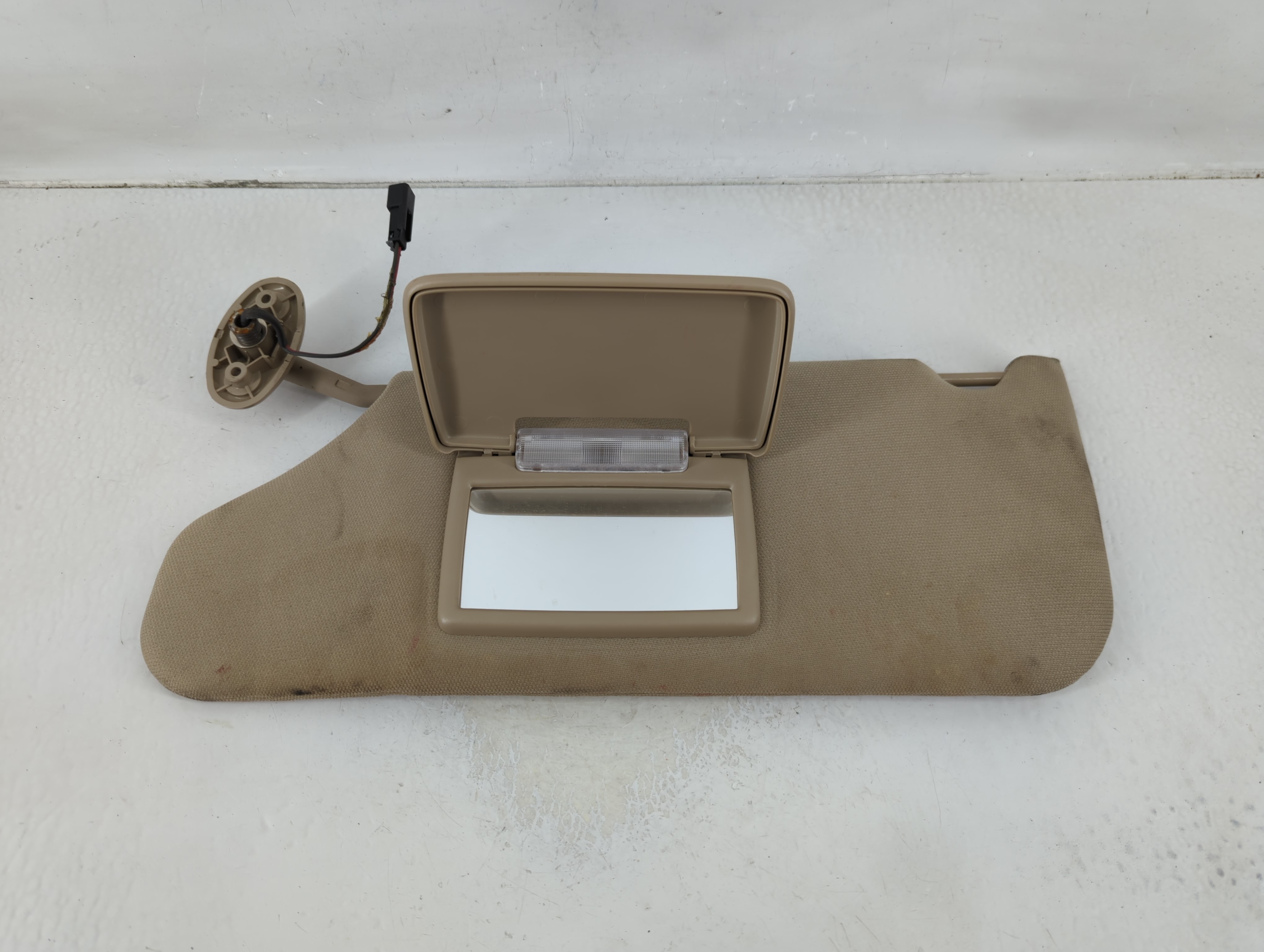 Picture of 2011-2014 Chrysler 200 Driver Sun Visor Mirror Left Sunvisor Tan 1129908