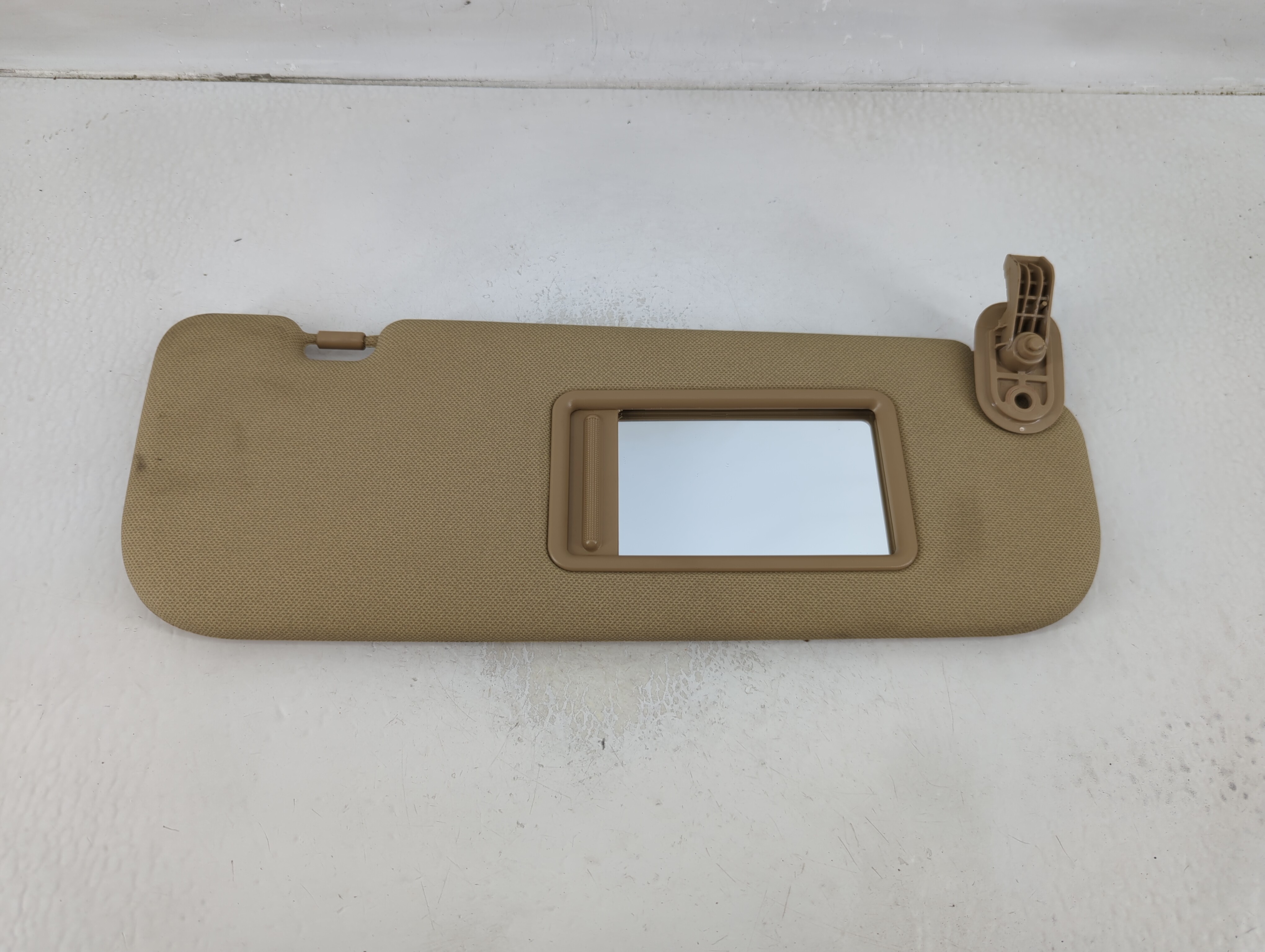 2011-2013 Hyundai Elantra Passenger Sun Visor Mirror Right Sunvisor Tan 1129917 - Oemusedautoparts1.com