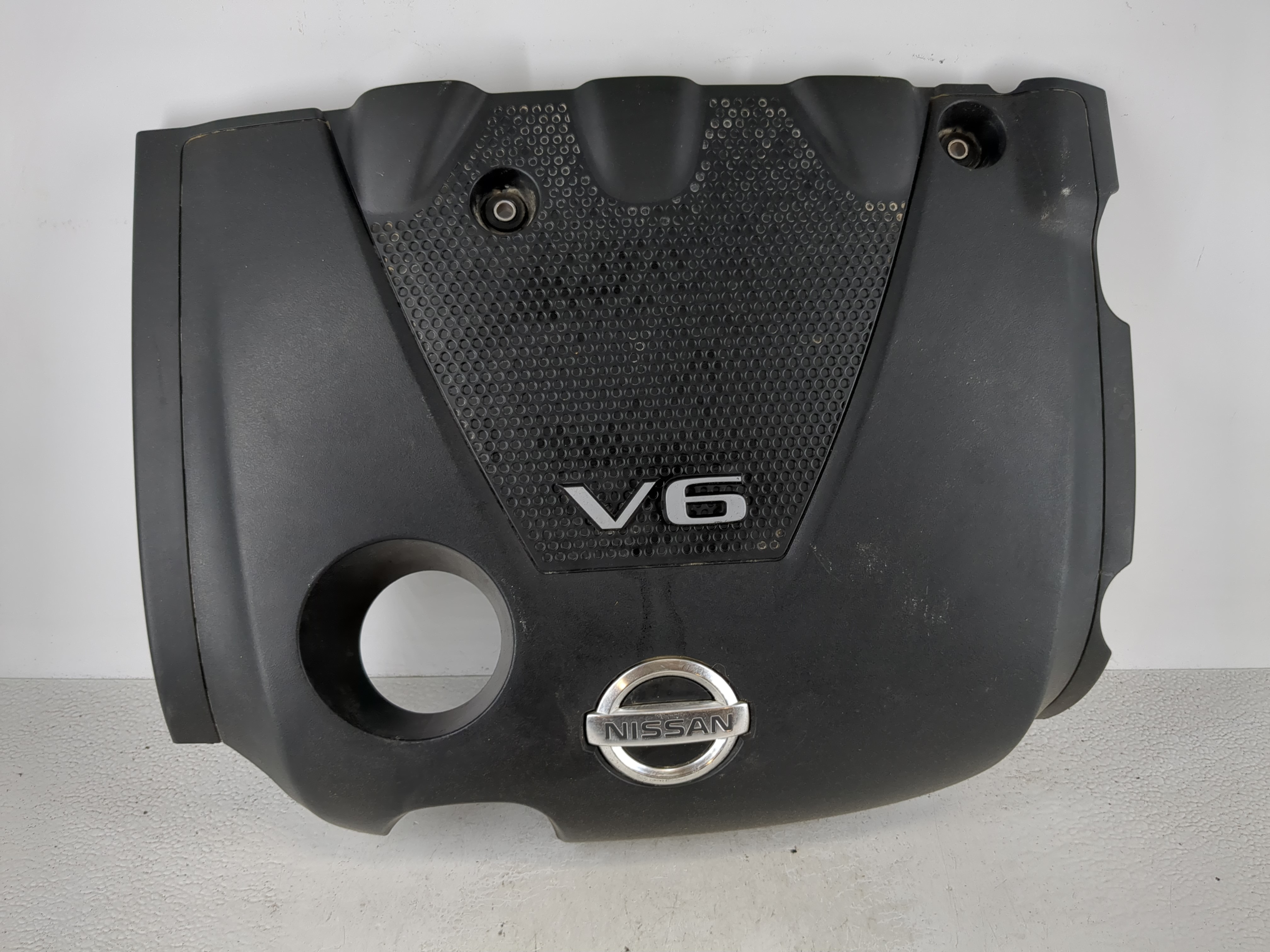 2010 Nissan Maxima Engine Cover 1129931 - Oemusedautoparts1.com