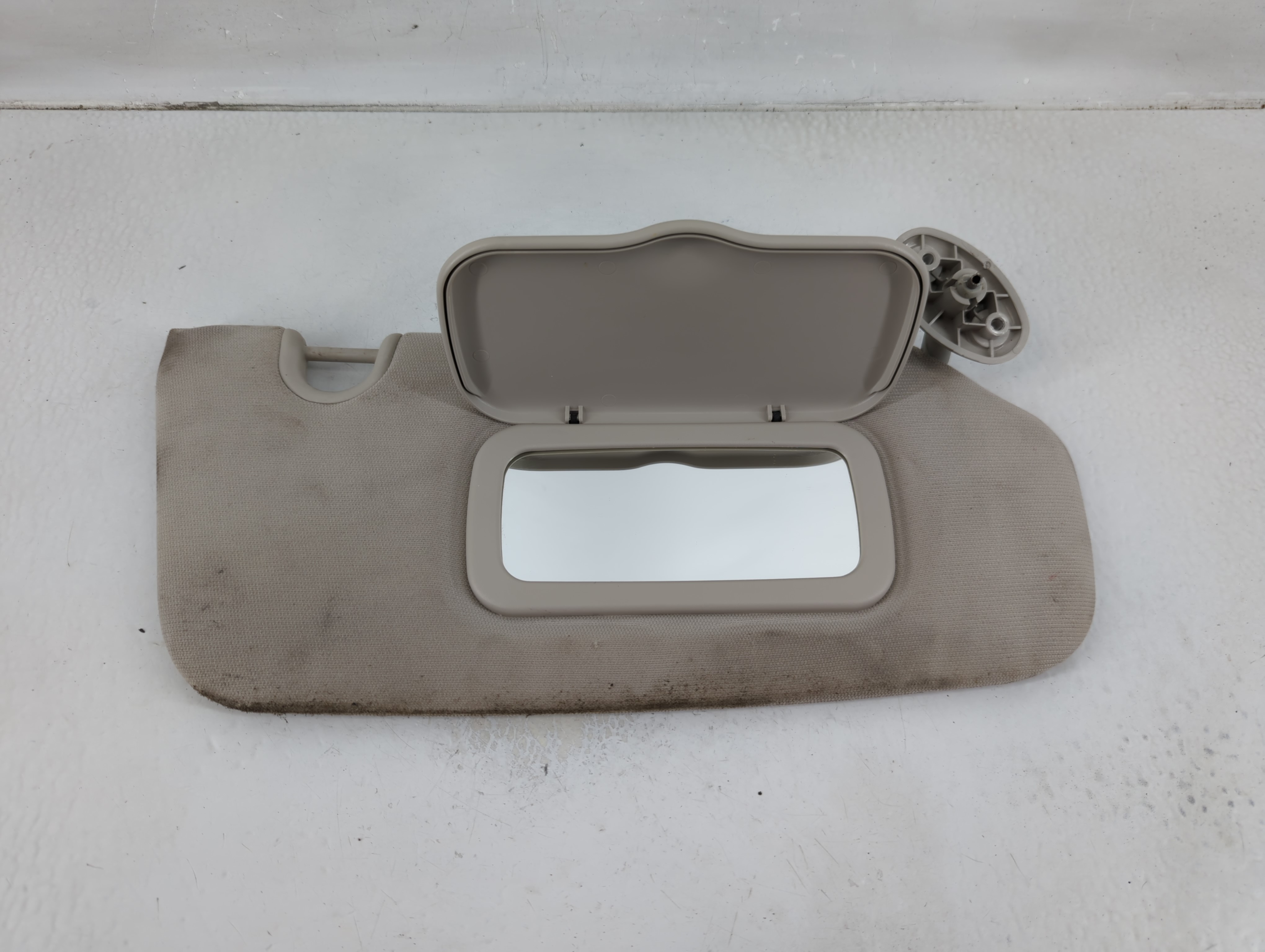 2010-2017 Jeep Compass Driver Sun Visor Mirror Left Sunvisor Light Tan 1129942 - Oemusedautoparts1.com