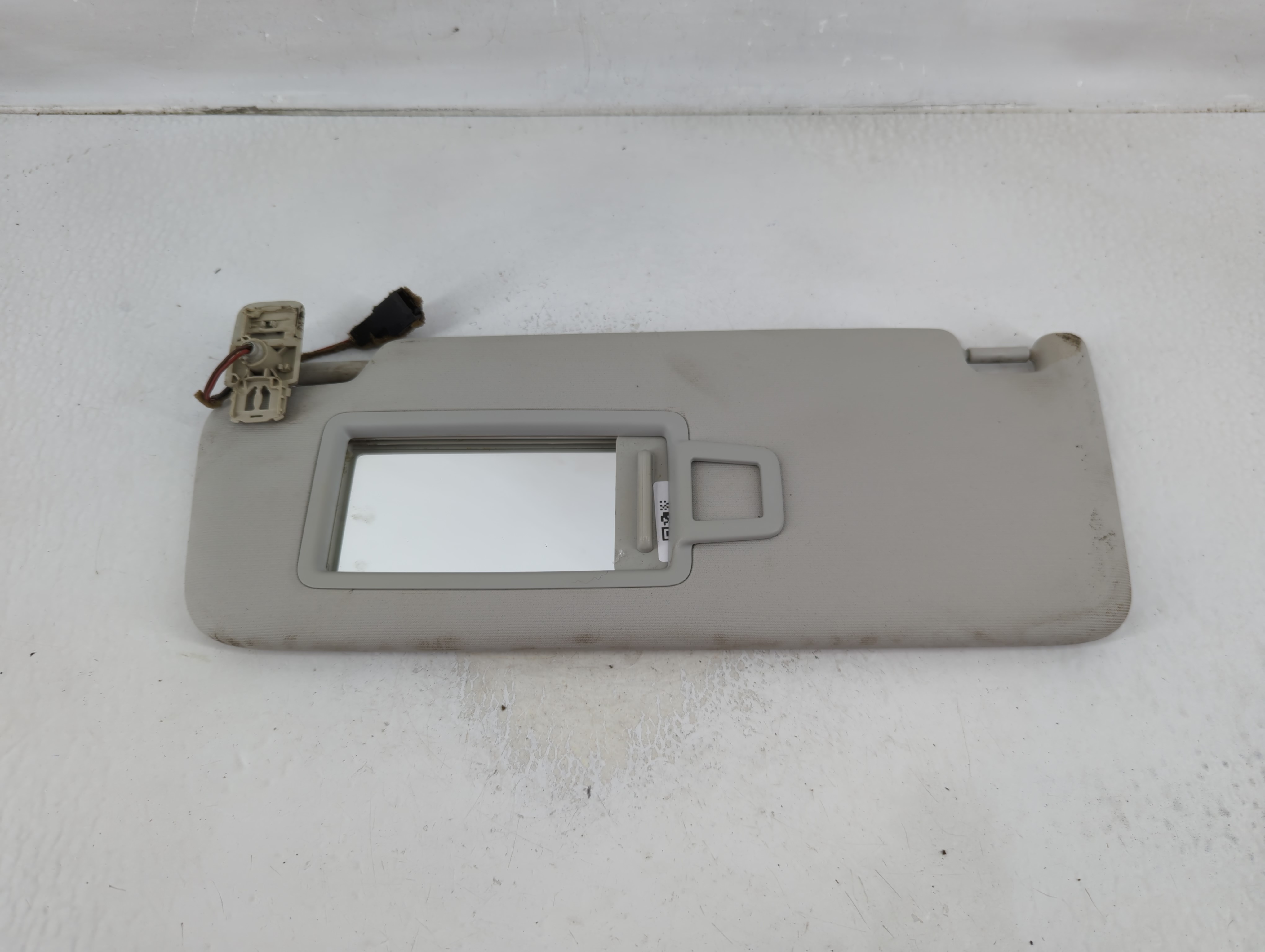 2015-2019 Volkswagen Golf Passenger Sun Visor Mirror Right Sunvisor 1129945 - Oemusedautoparts1.com