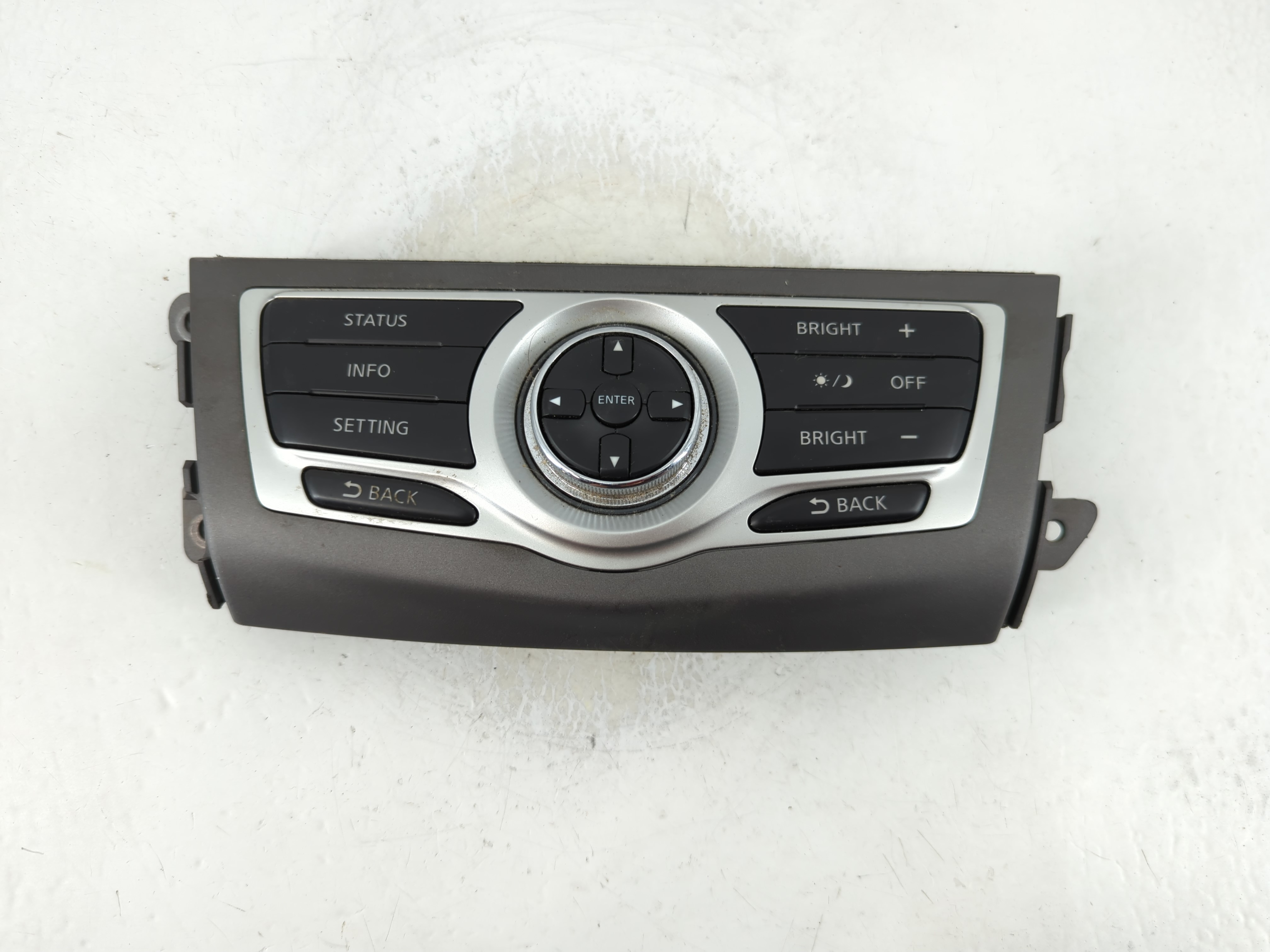 Picture of 2012-2014 Nissan Murano Am Fm Cd Player Radio Receiver 1129961