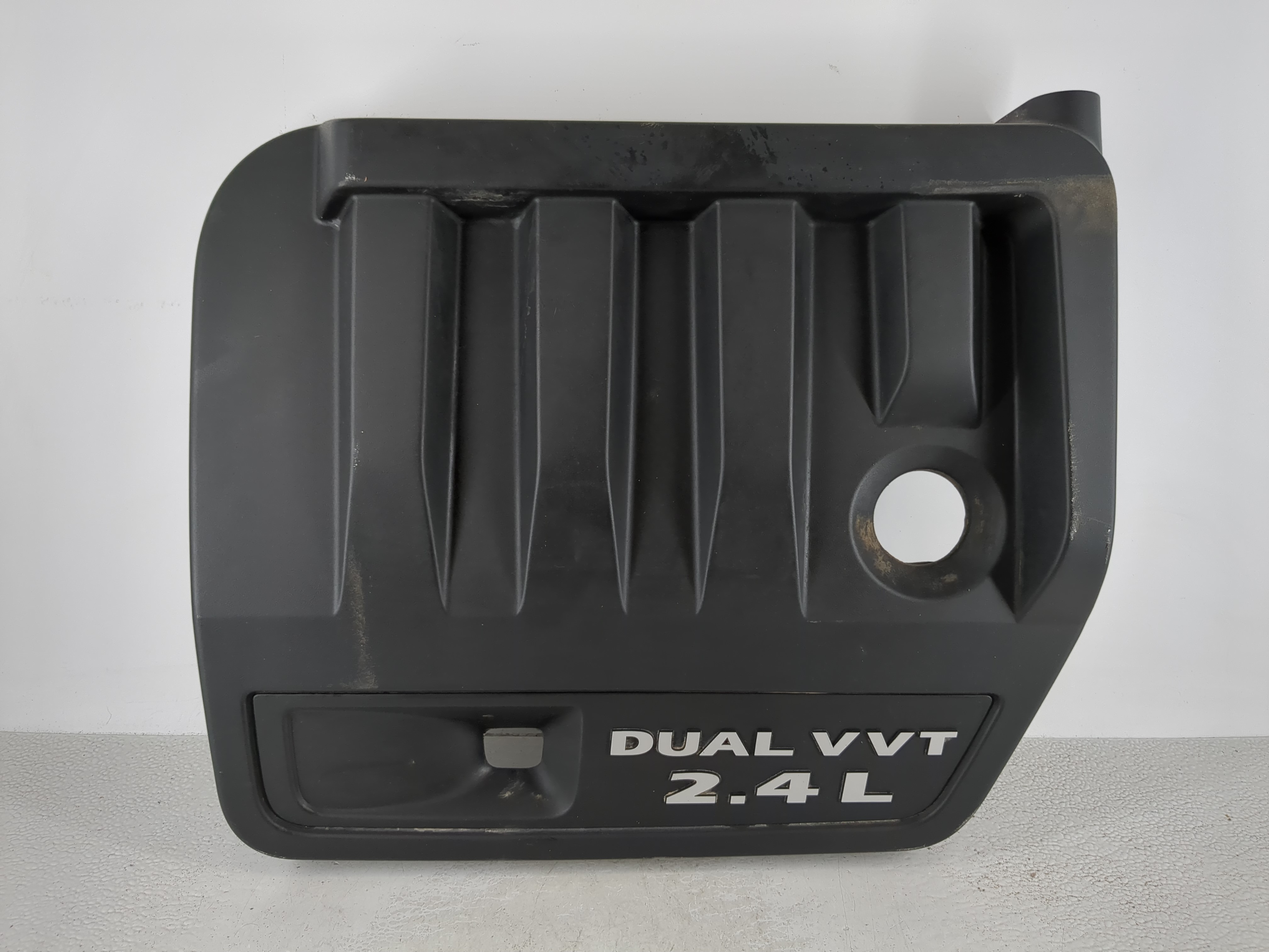 Picture of 2015 Dodge Journey Engine Cover 1129981