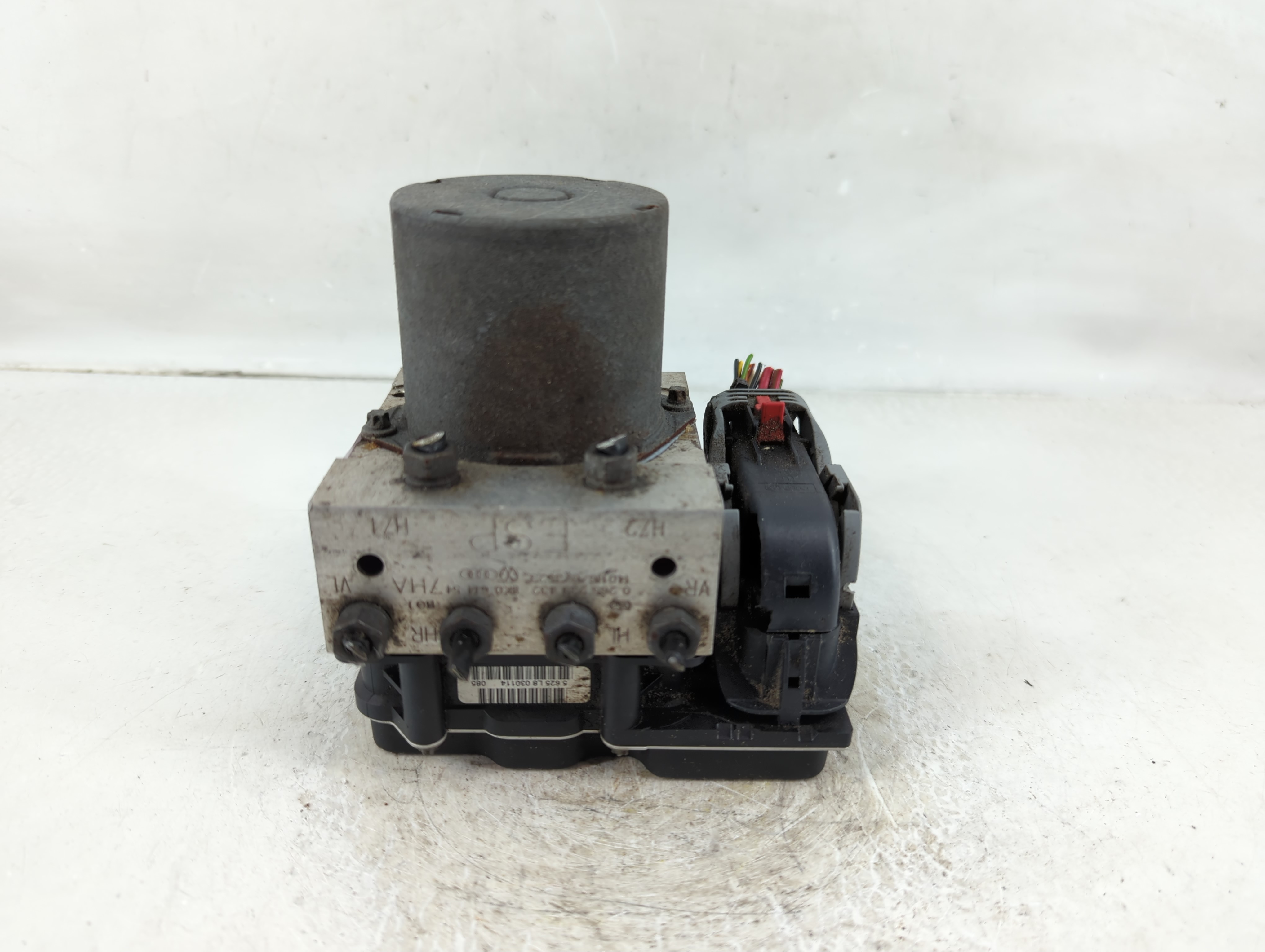 Picture of 2014-2016 Audi S4 Abs Pump Control Module 1130372