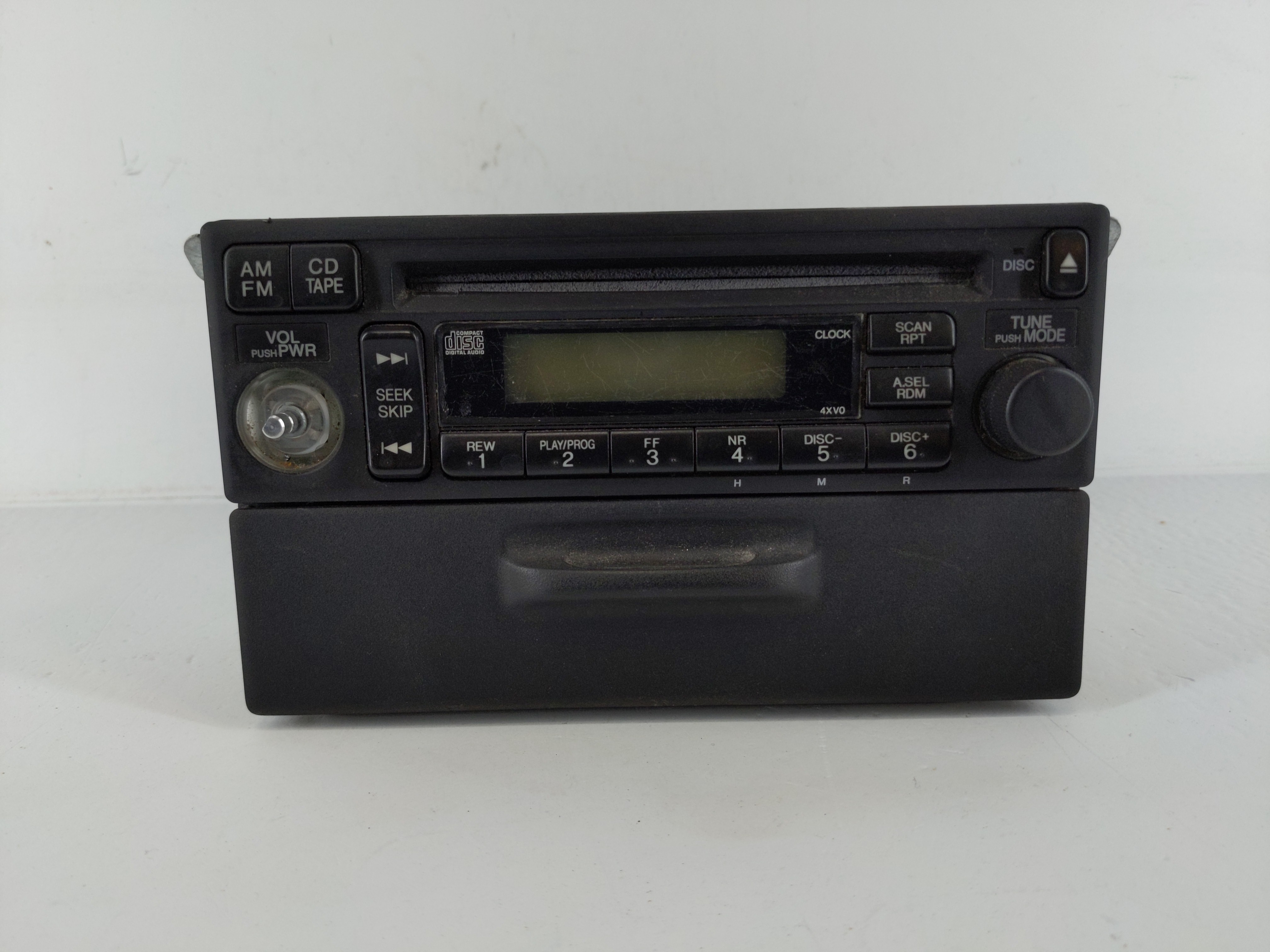 Picture of 2003-2005 Honda Pilot Am Fm Cd Player Radio Receiver 1131116