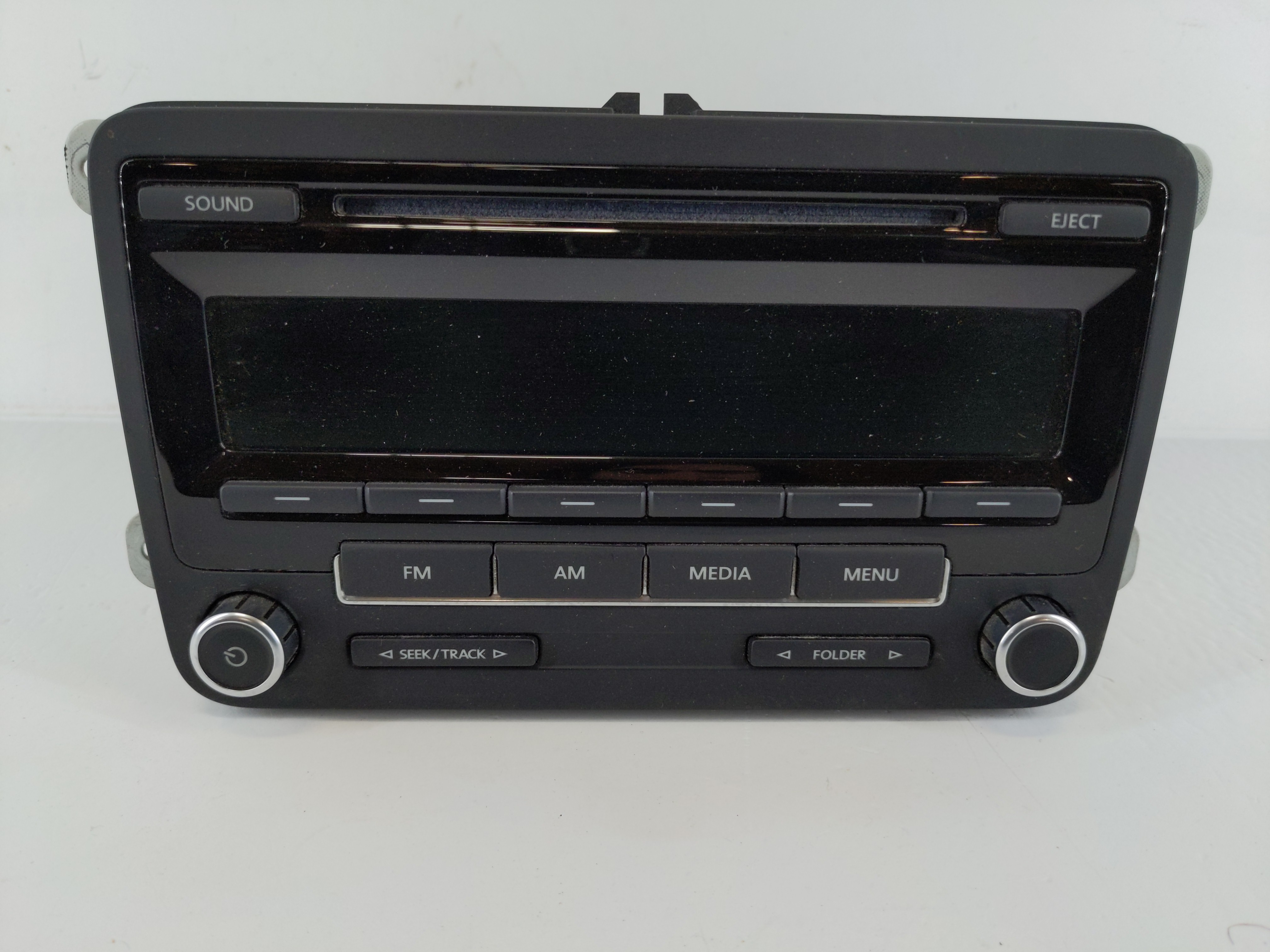 2012-2016 Volkswagen Beetle Am Fm Cd Player Radio Receiver 1131117 - Oemusedautoparts1.com