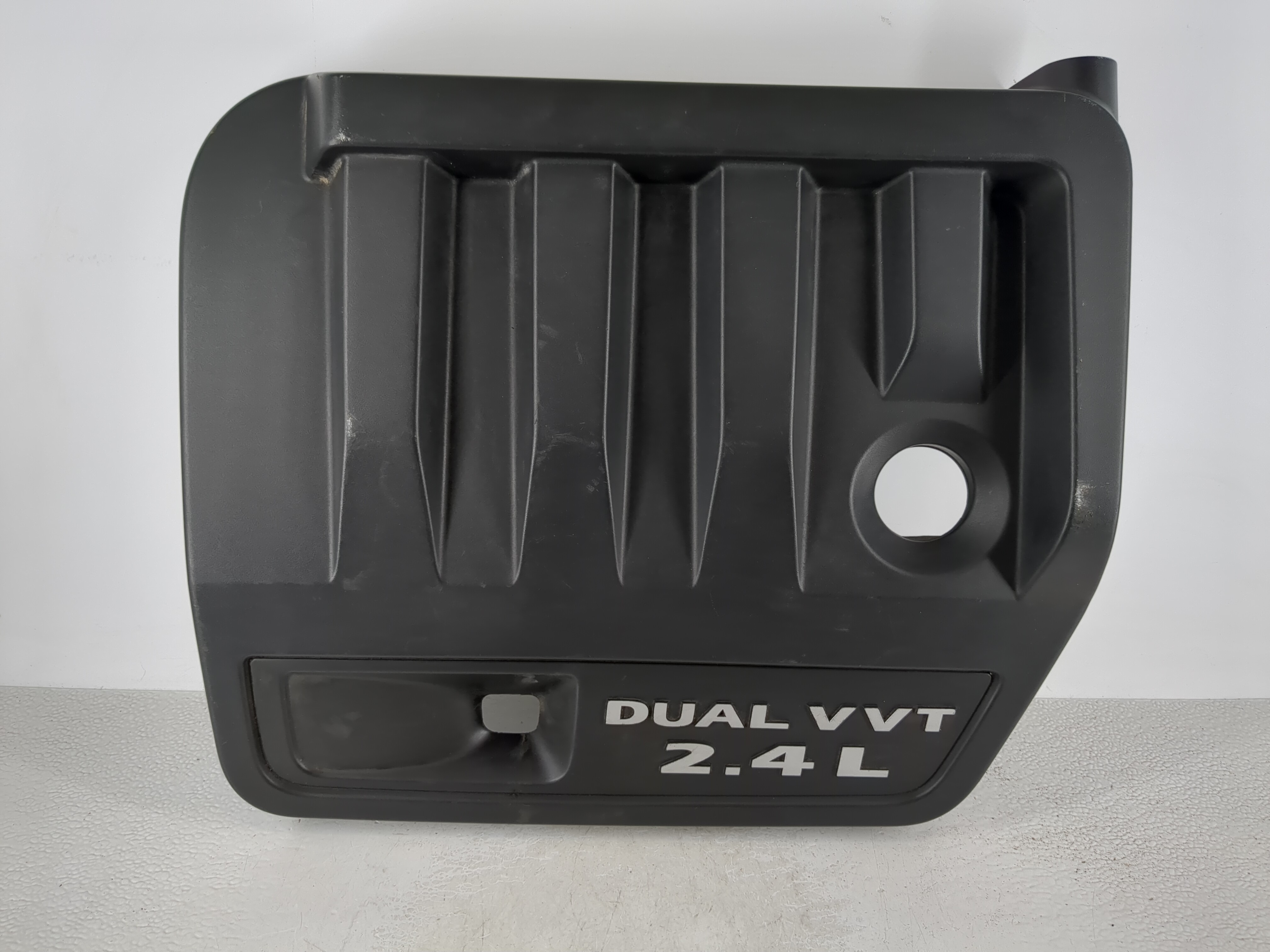 Picture of 2013 Chrysler 200 Engine Cover 1131418