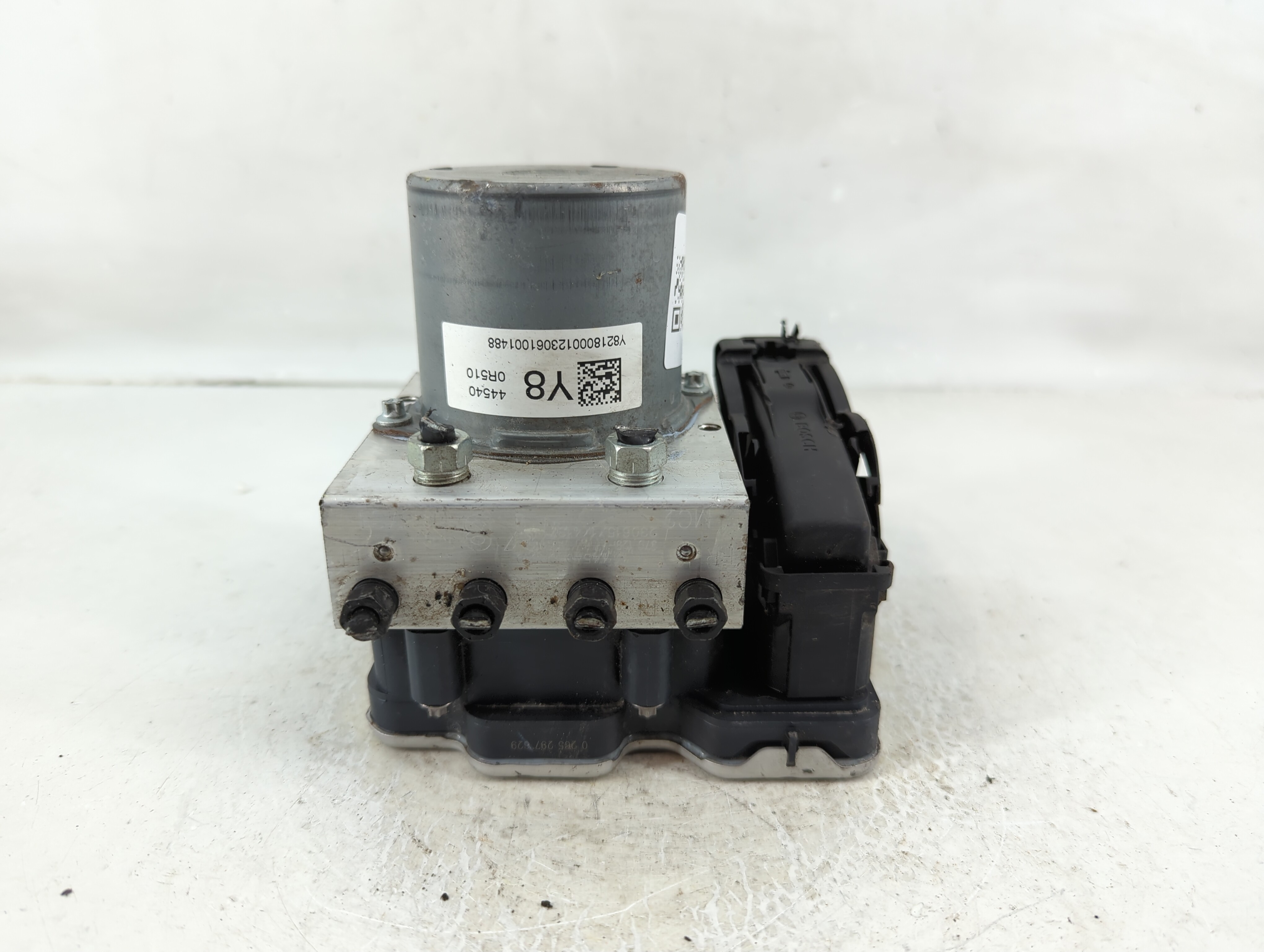 Picture of 2023 Toyota Rav4 Abs Pump Control Module 1131430