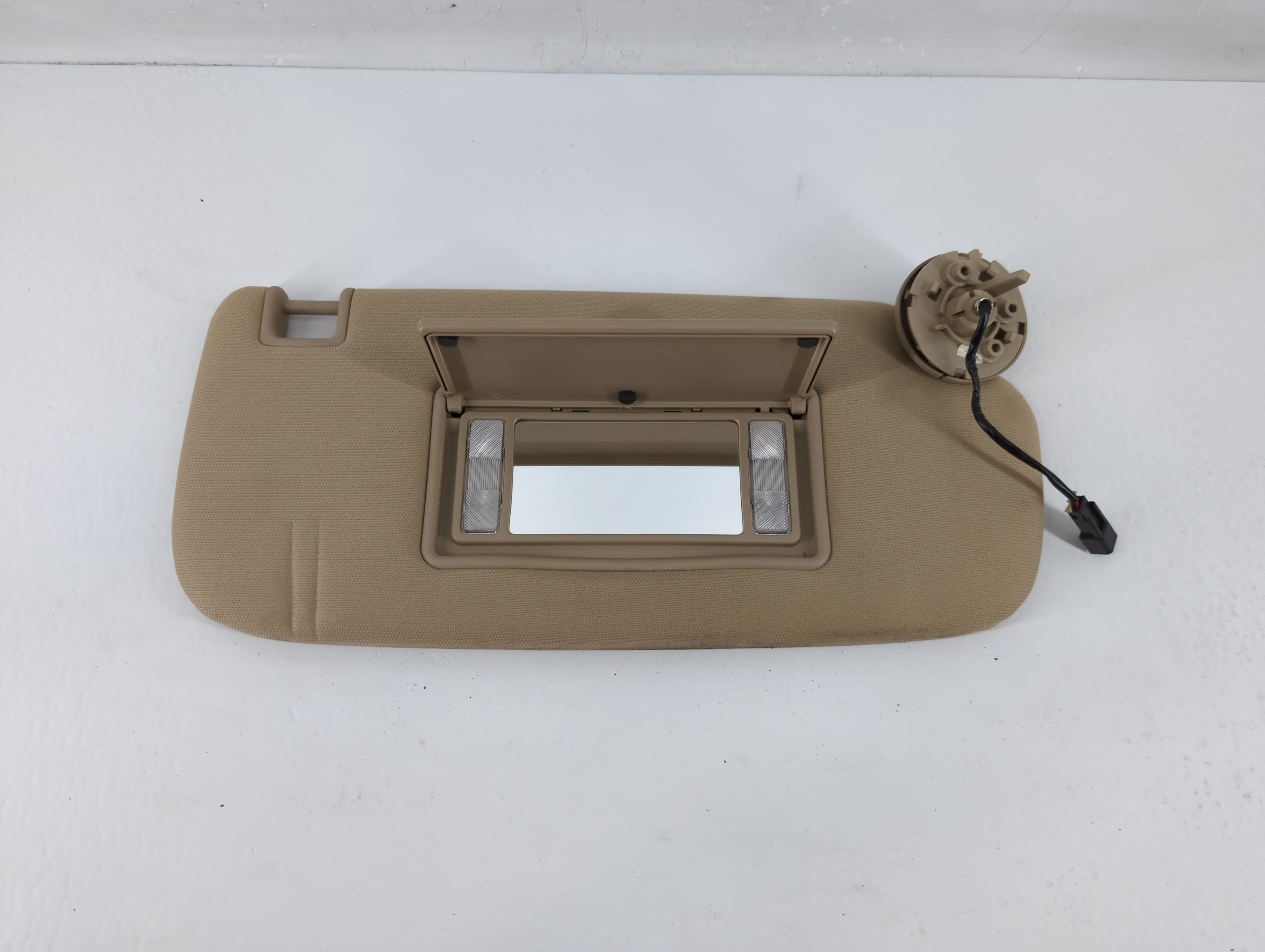 Picture of 2014-2022 Jeep Grand Cherokee Passenger Sun Visor Mirror Right Sunvisor 1131457