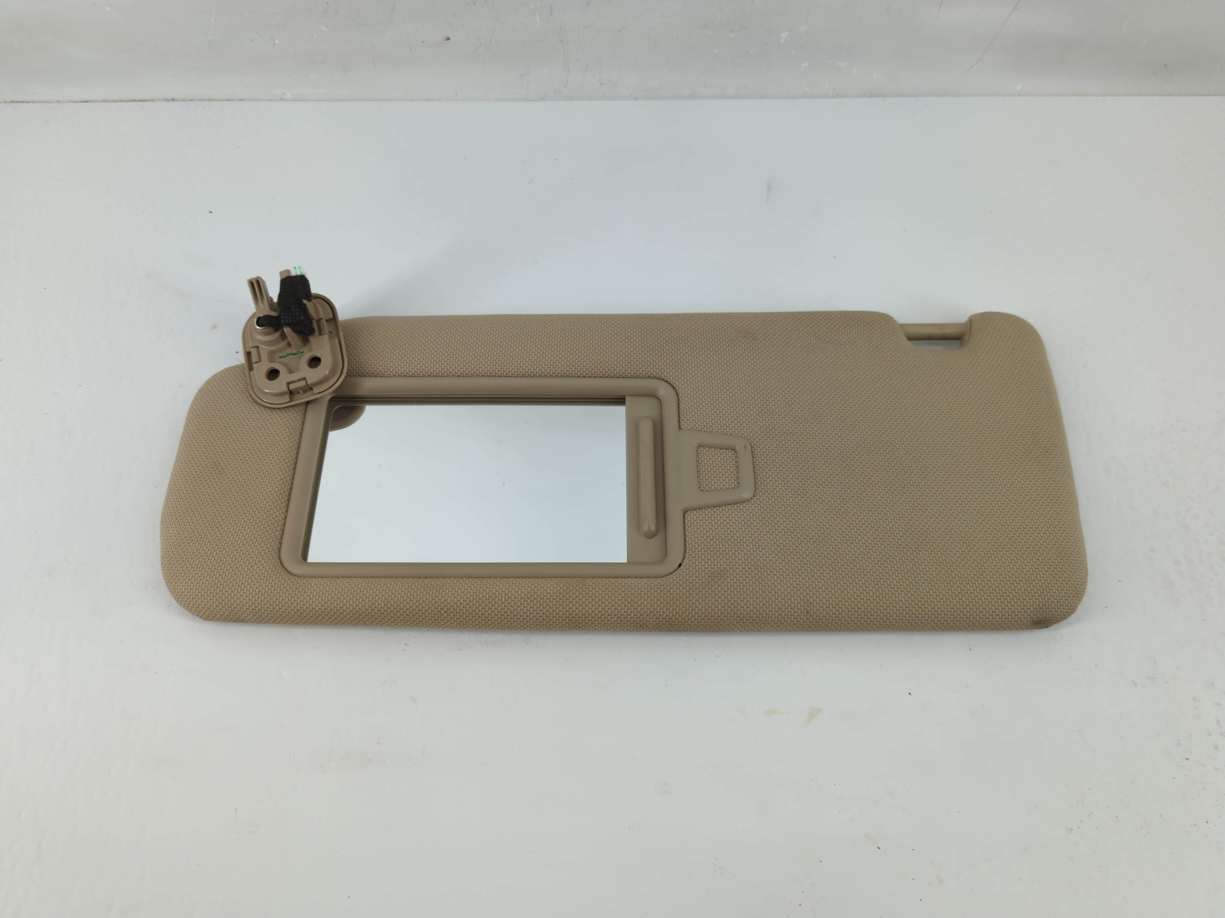 Picture of 2015-2019 Hyundai Sonata Driver Sun Visor Mirror Left Sunvisor 1131463
