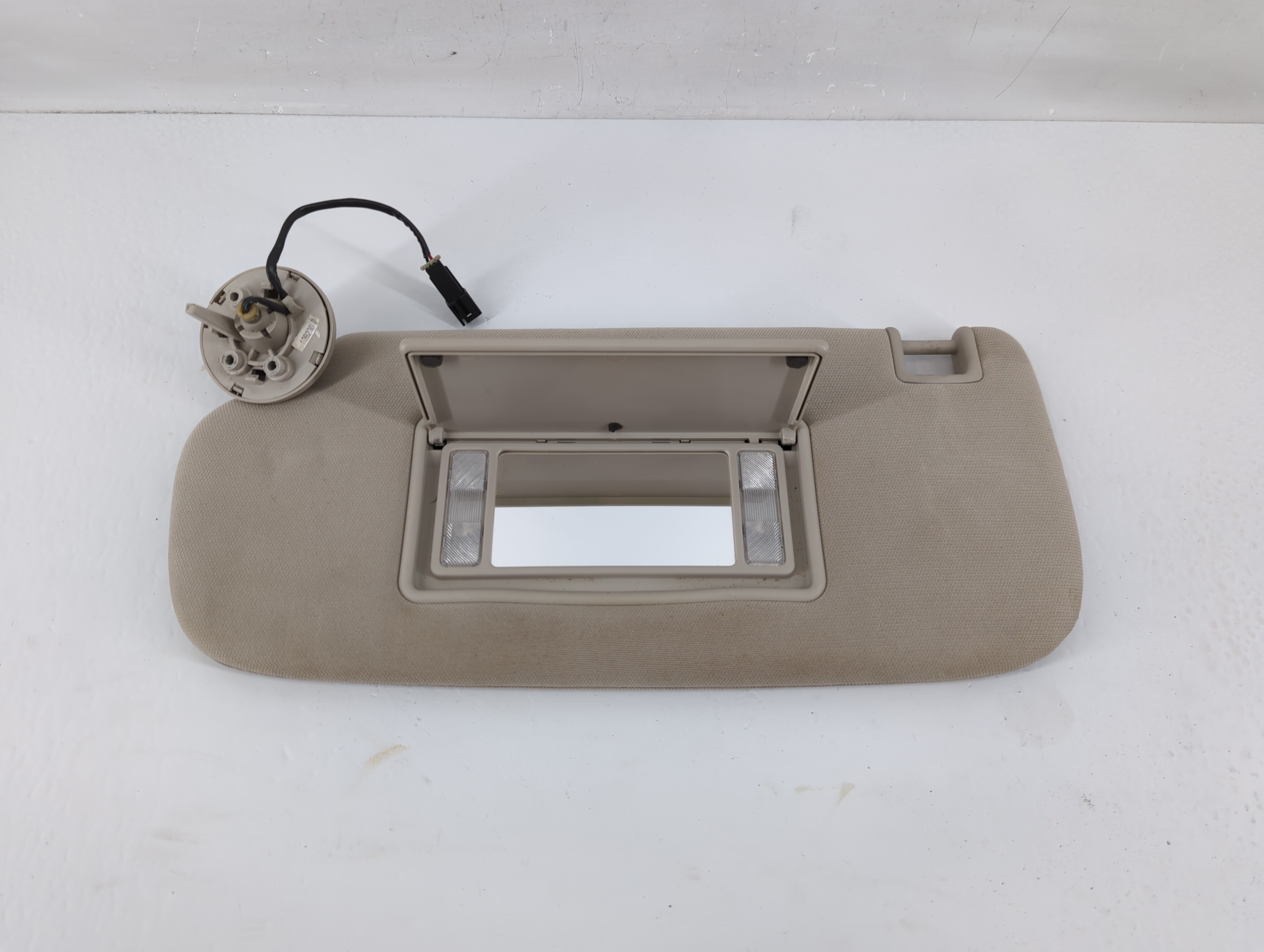 Picture of 2011-2013 Jeep Grand Cherokee Driver Sun Visor Mirror Left Sunvisor Grey 1131490