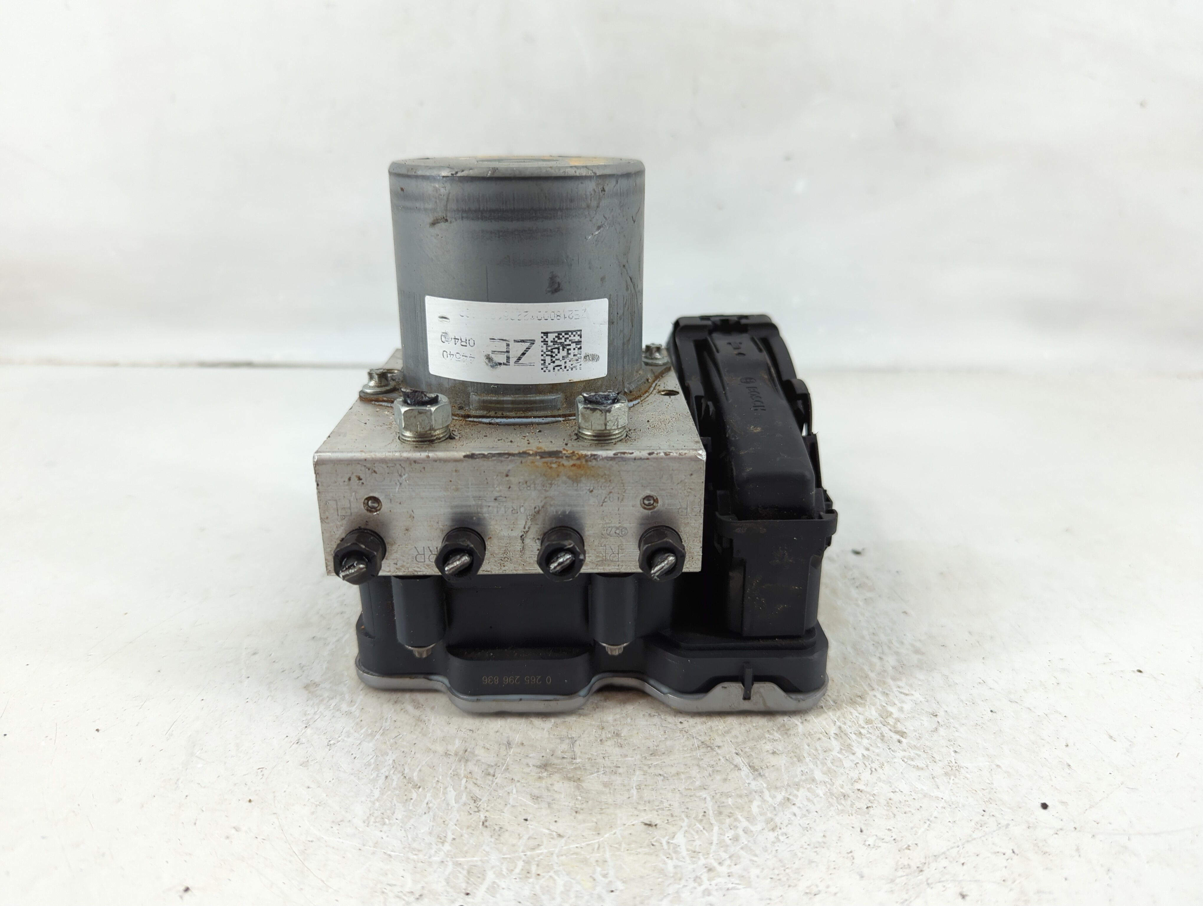 Picture of 2022-2022 Toyota Rav4 Abs Pump Control Module 1131521