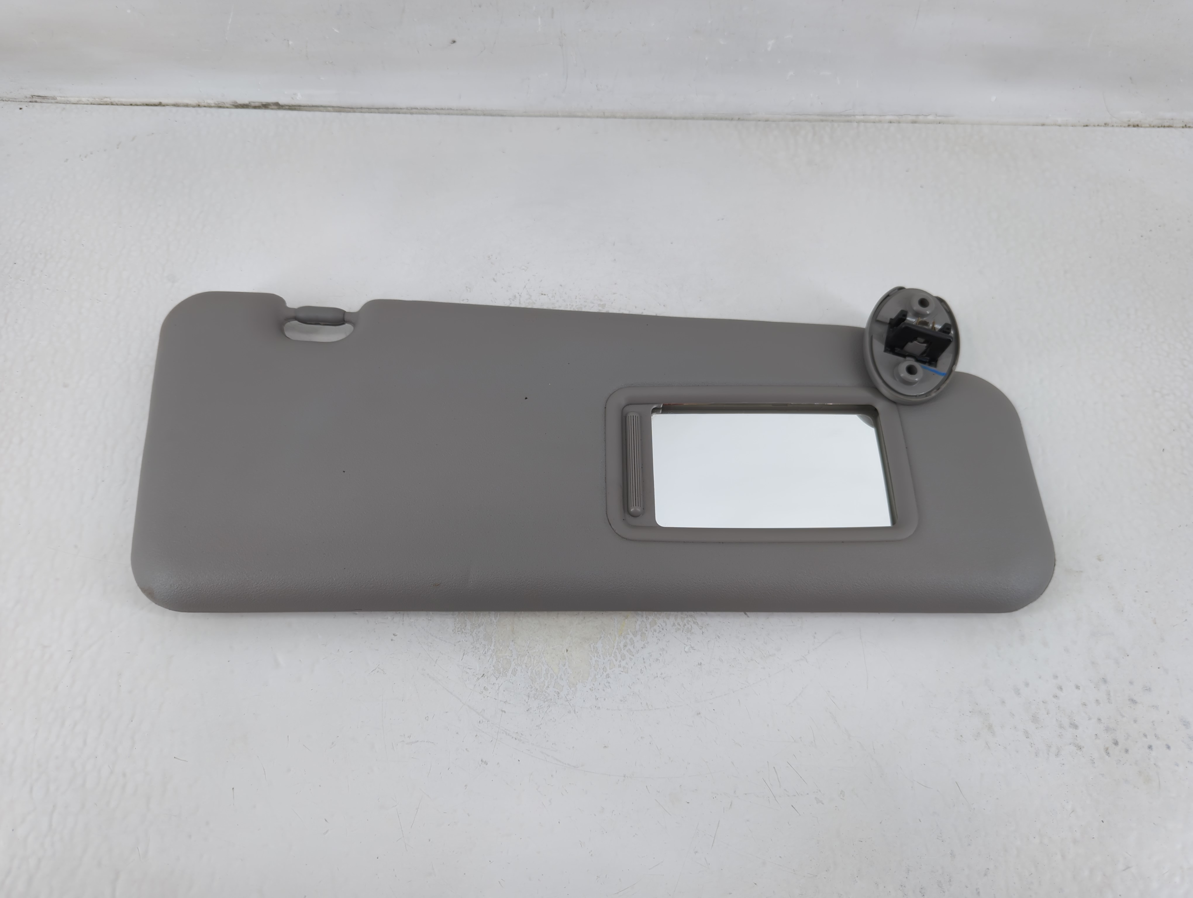 2011-2013 Toyota Highlander Passenger Sun Visor Mirror Right Sunvisor 1131542 - Oemusedautoparts1.com