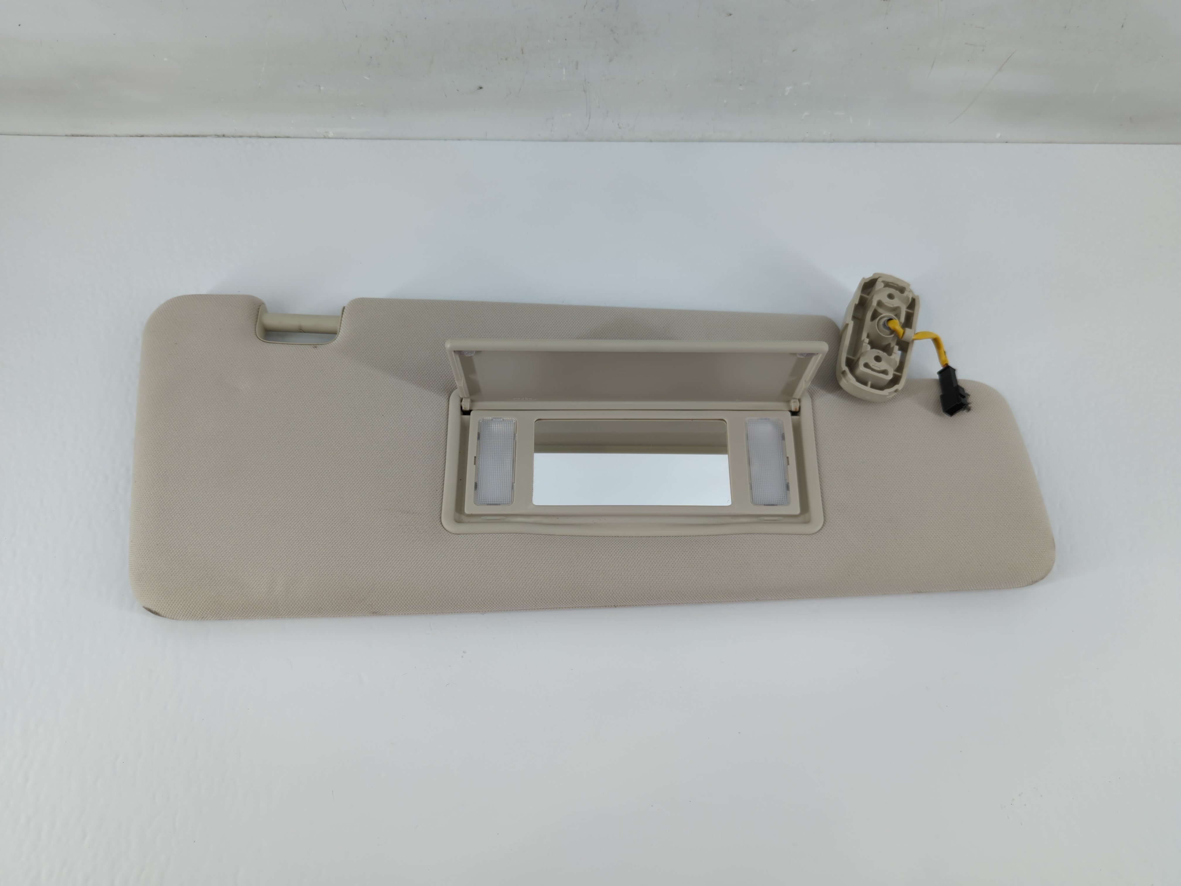 Picture of 2010 Land Rover Range Rover Sport Passenger Sun Visor Mirror Right Sunvisor 1131547