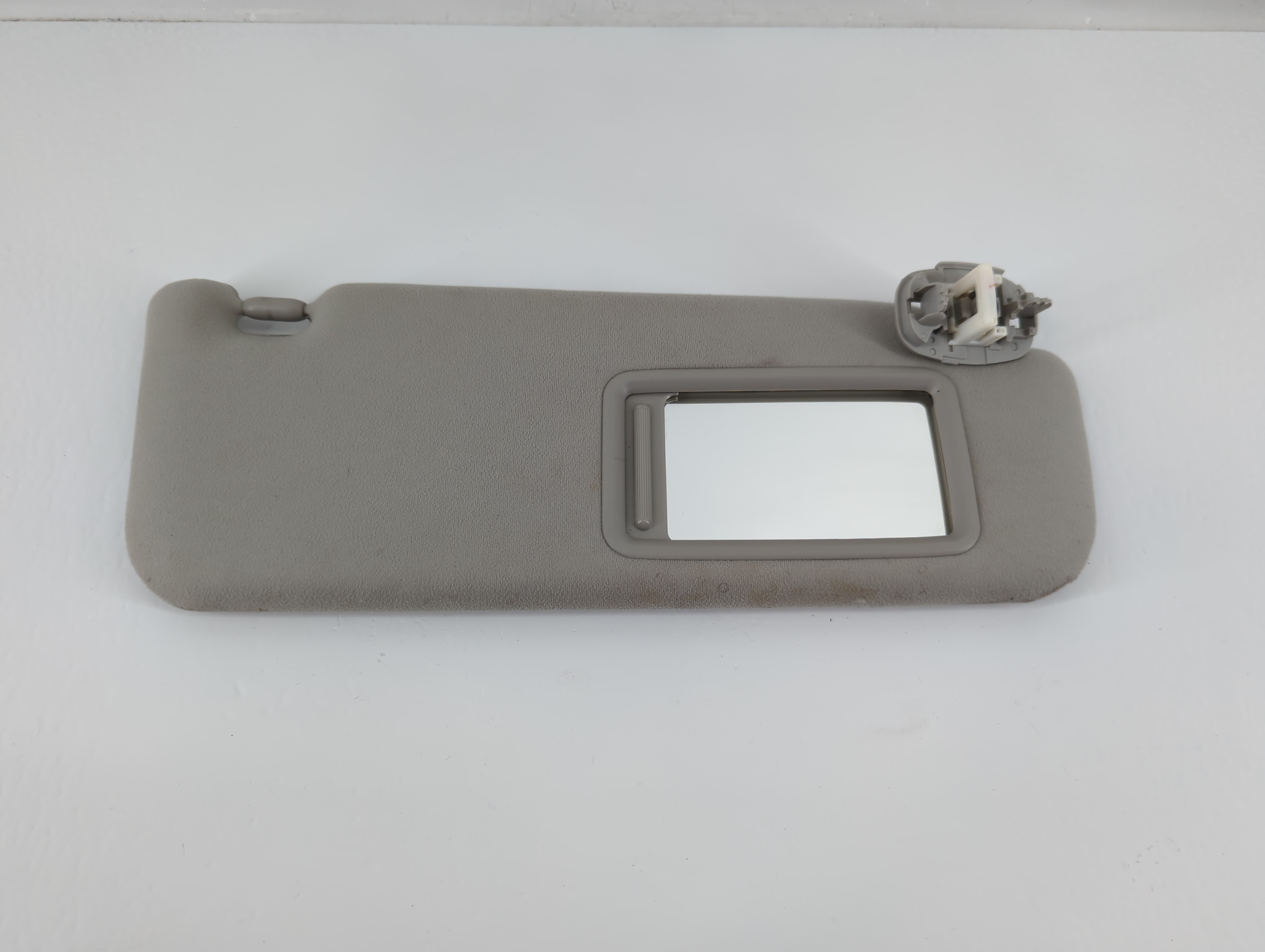 Toyota Prius Passenger Sun Visor Mirror Right Sunvisor Grey 1131550 - Oemusedautoparts1.com
