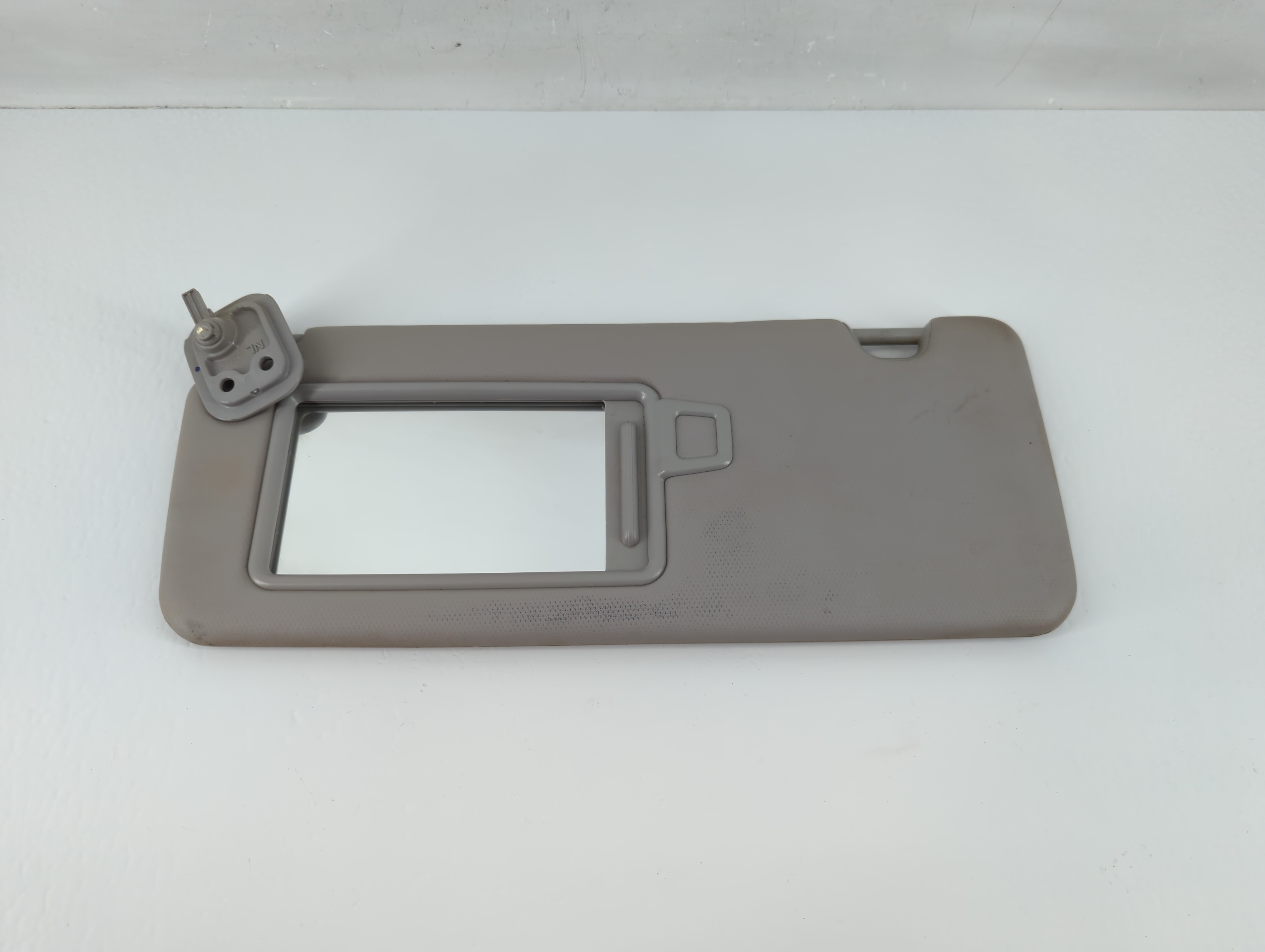 Picture of 2016-2018 Hyundai Tucson Driver Sun Visor Mirror Left Sunvisor Grey 1131552
