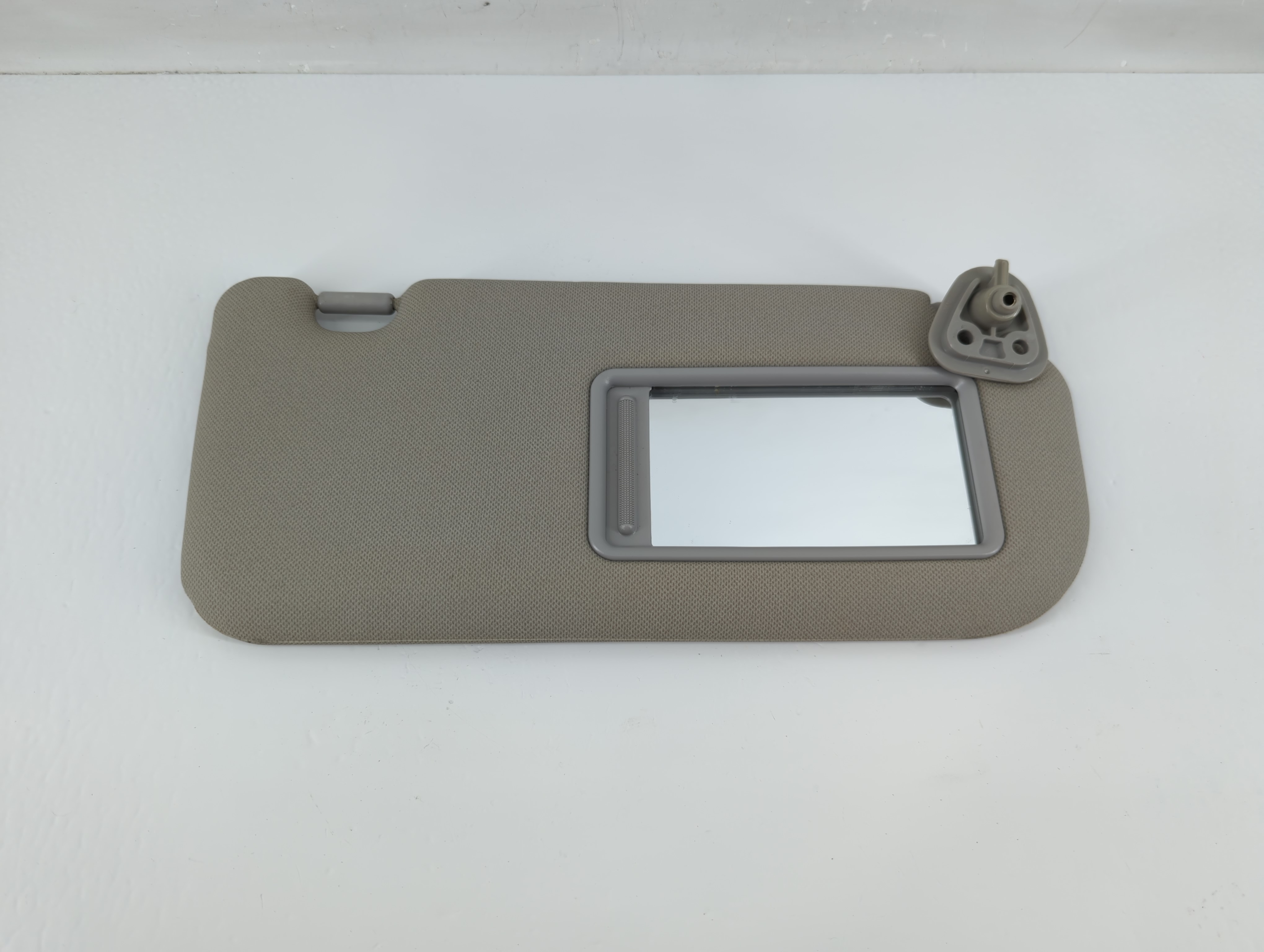 2010-2015 Hyundai Tucson Passenger Sun Visor Mirror Right Sunvisor Grey 1131573 - Oemusedautoparts1.com