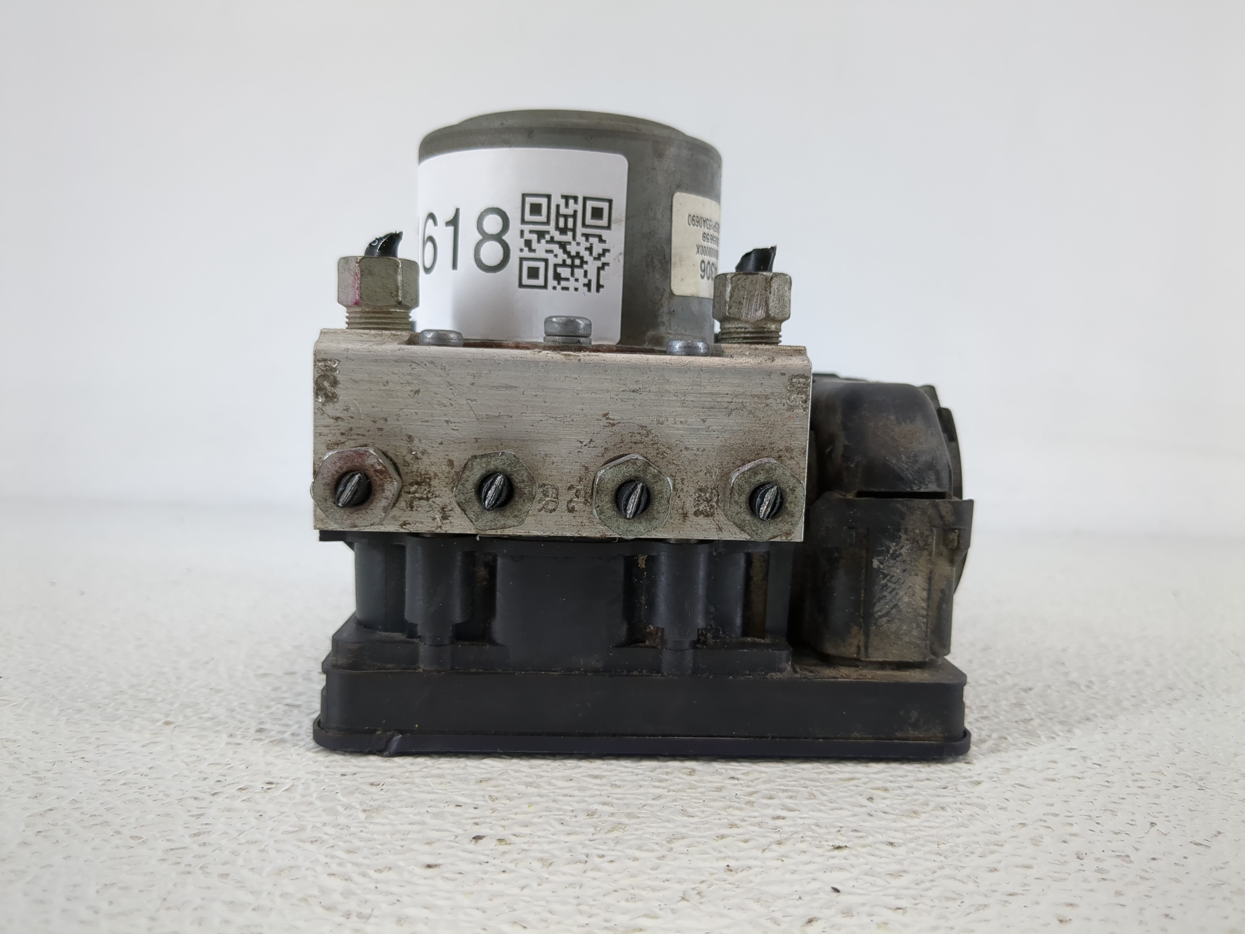 Picture of 2017-2020 Chevrolet Impala Abs Pump Control Module 1131618