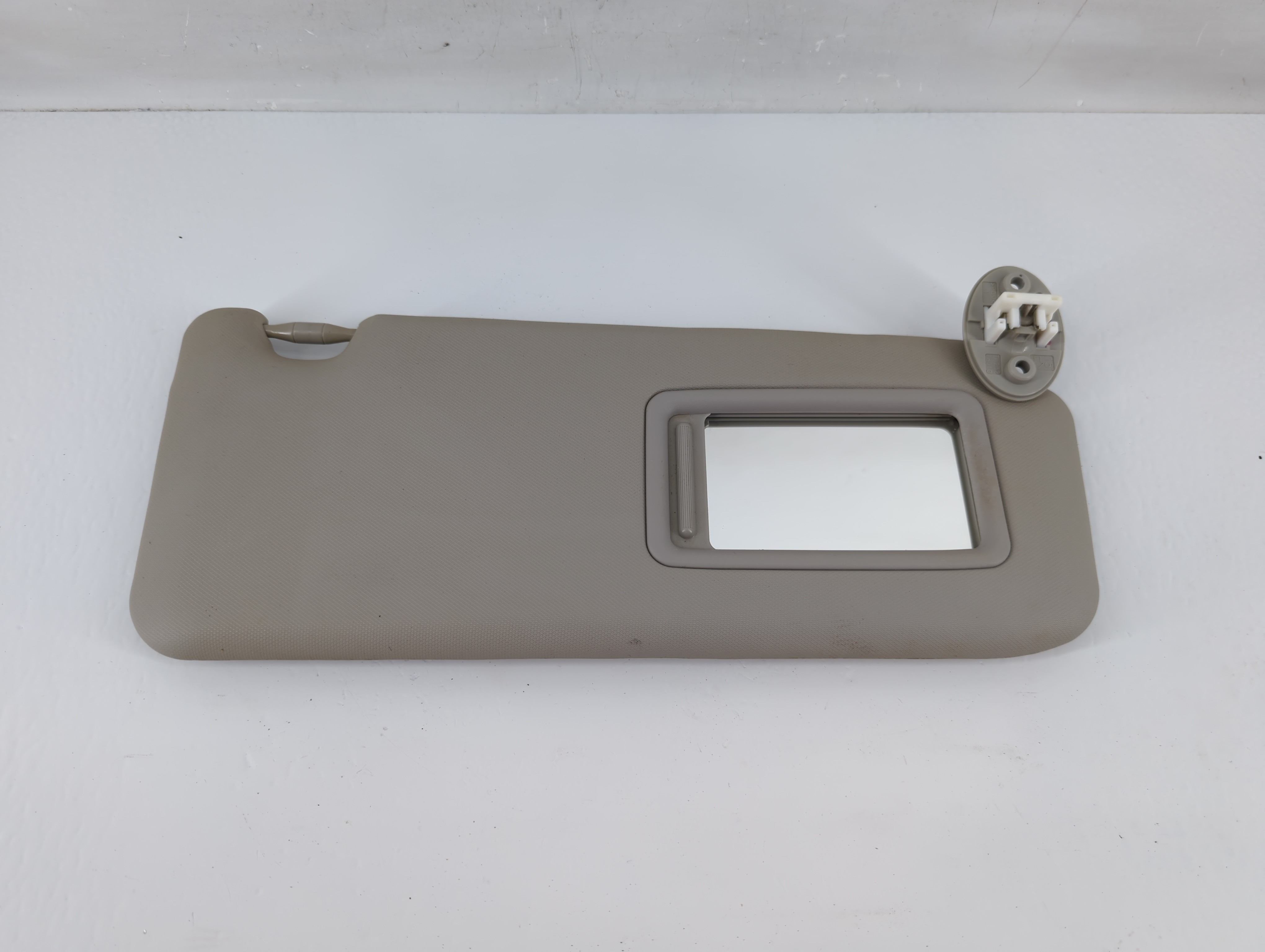 2013-2018 Toyota Rav4 Passenger Sun Visor Mirror Right Sunvisor Grey 1131655 - Oemusedautoparts1.com