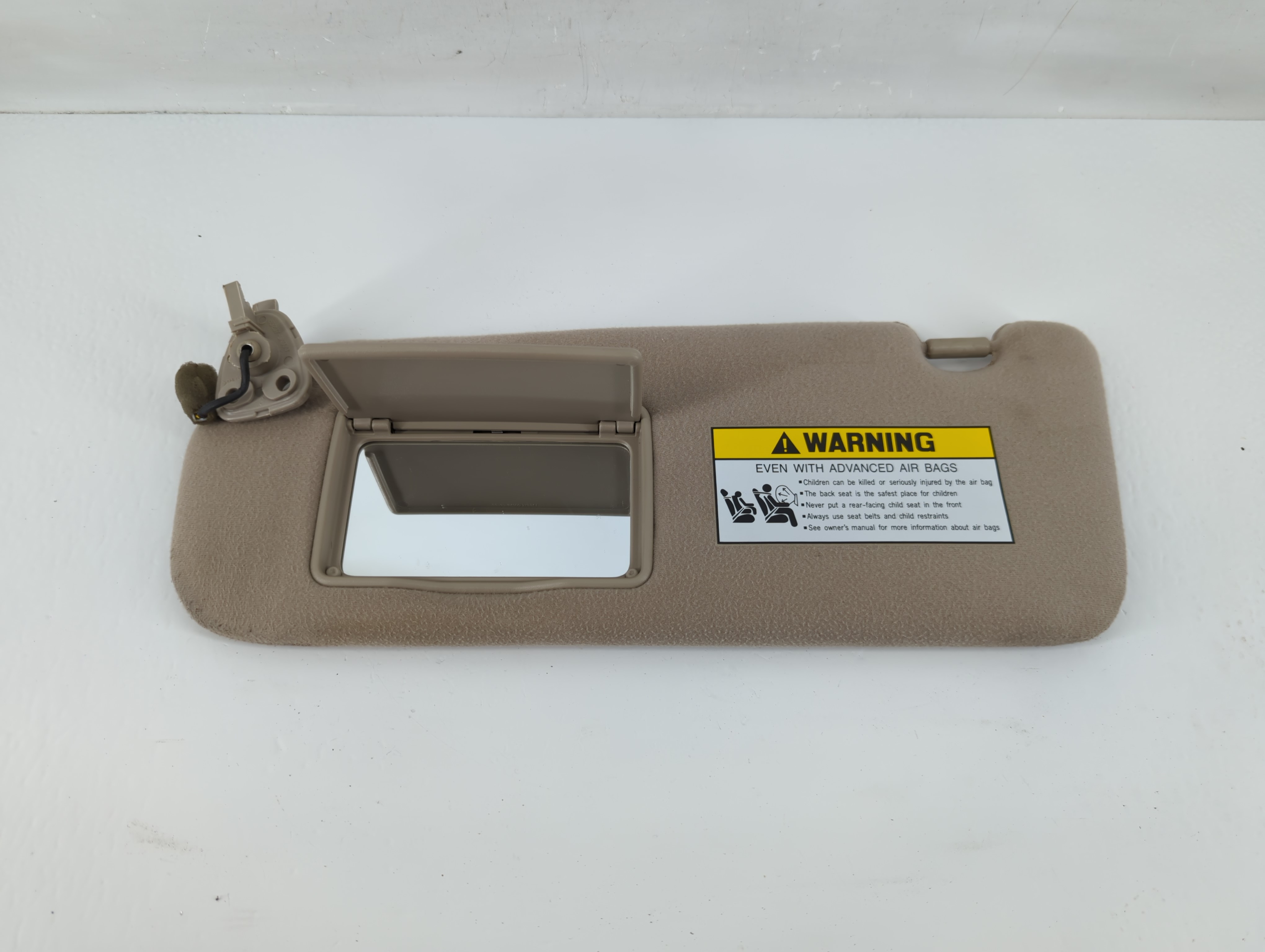 2008-2010 Hyundai Sonata Driver Sun Visor Mirror Left Sunvisor Beige 1131657 - Oemusedautoparts1.com