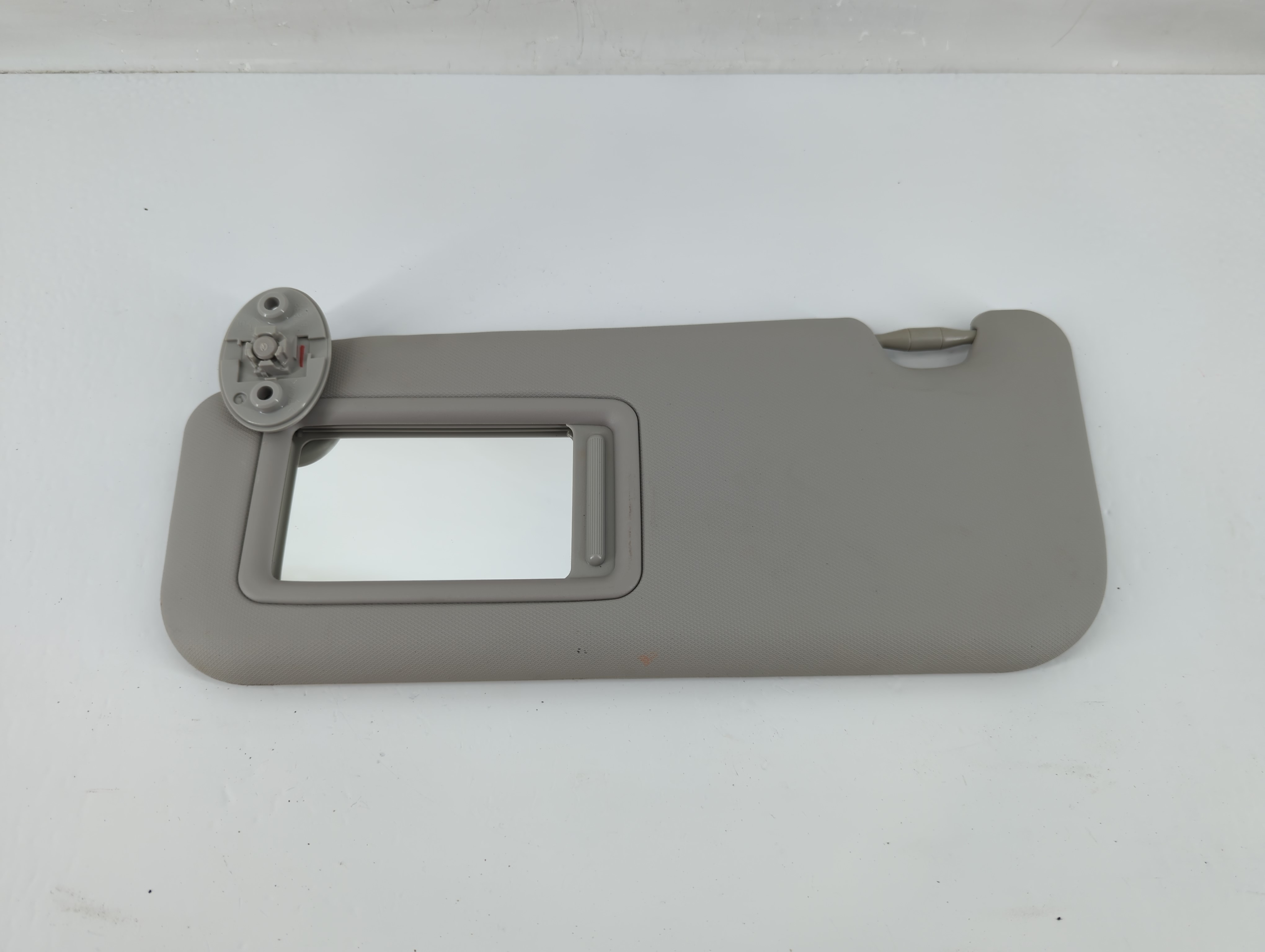 2017-2019 Toyota Corolla Driver Sun Visor Mirror Left Sunvisor Grey 1131659 - Oemusedautoparts1.com