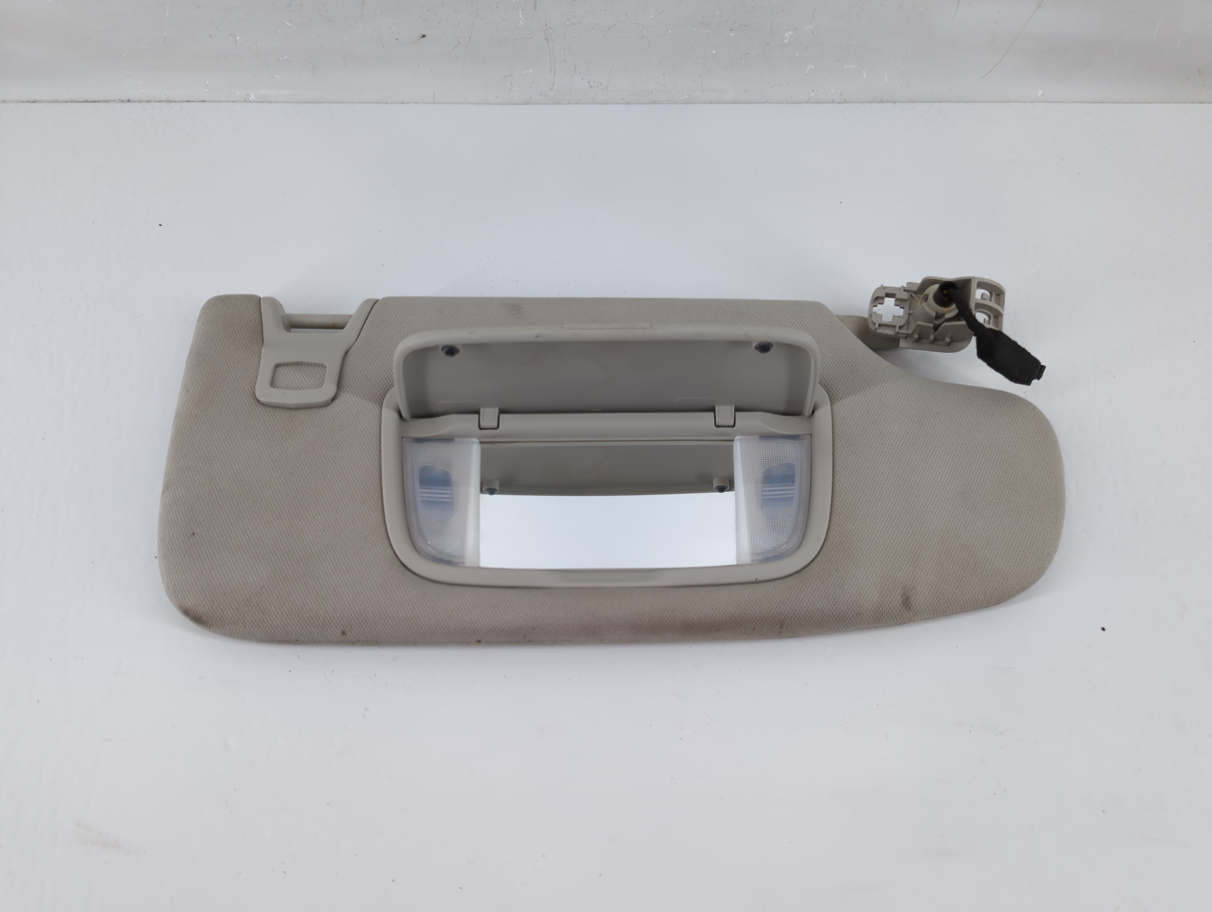 2015-2016 Ford Fusion Passenger Sun Visor Mirror Right Sunvisor Grey 1131661 - Oemusedautoparts1.com